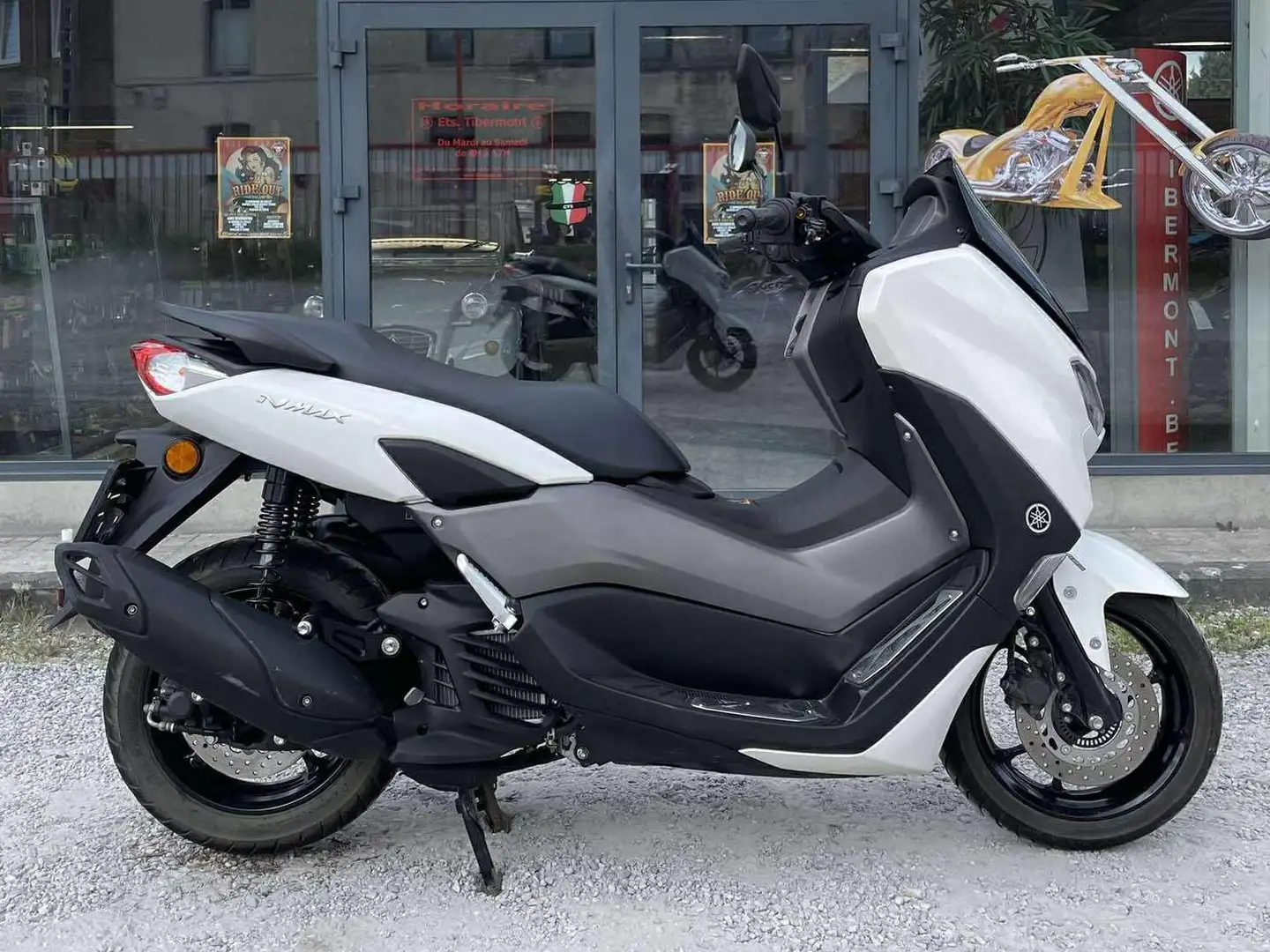 Yamaha NMAX Alb - 1