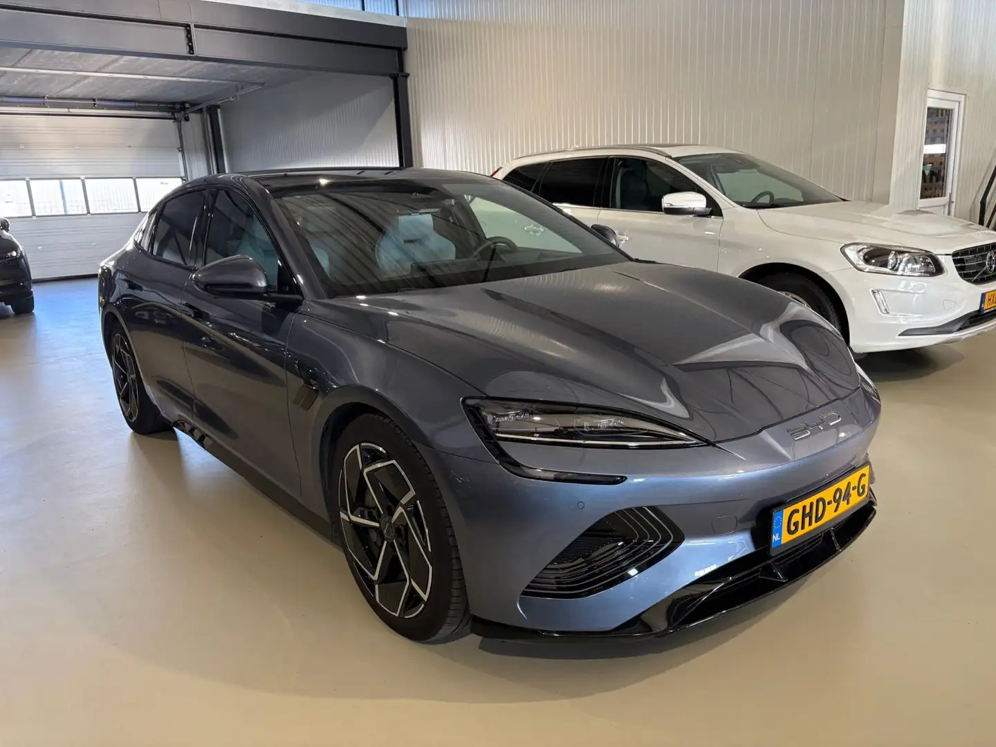 BYD Seal Design RWD 82.5 kWh 1 eigenaar Gris - 2