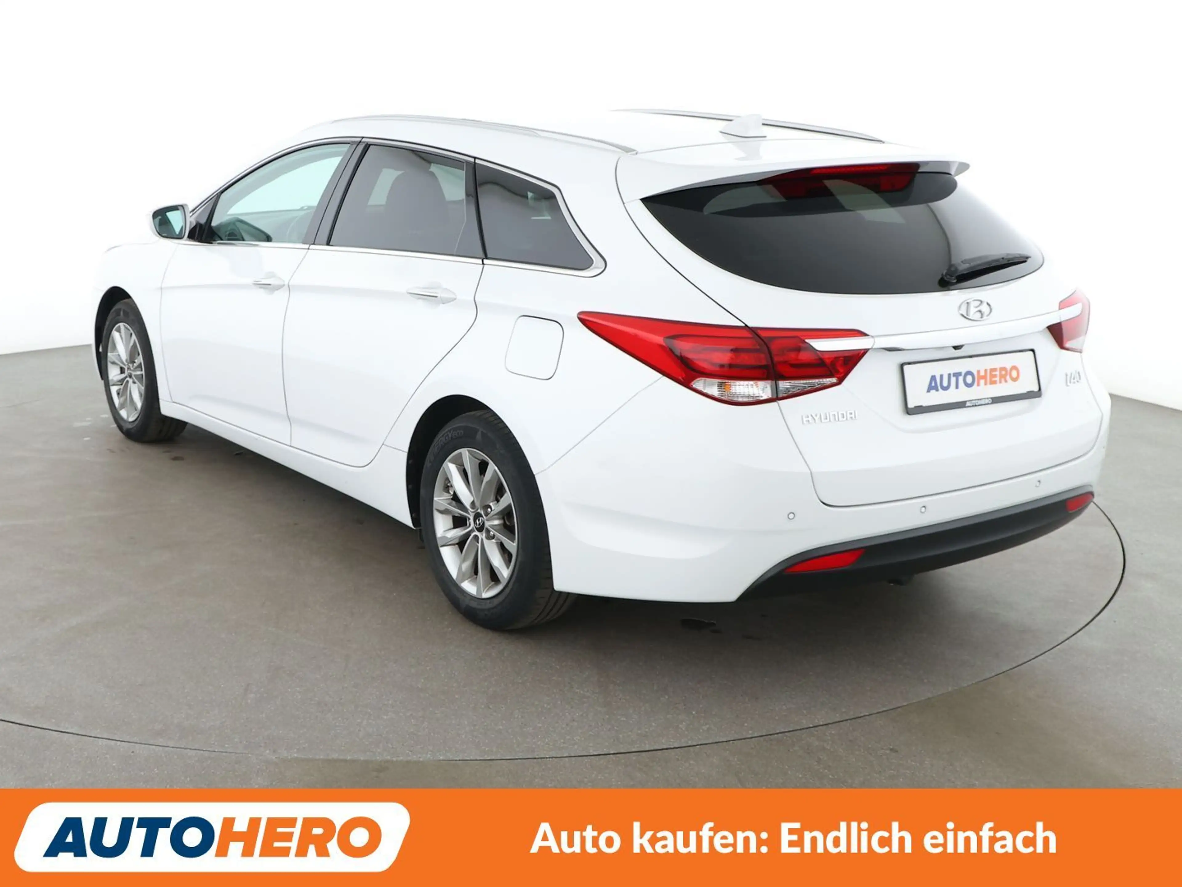 Hyundai i40 1.6 Trend Blue *NAVI*CAM*TEMPO*SHZ*ALU*KLIMA* — photo 4