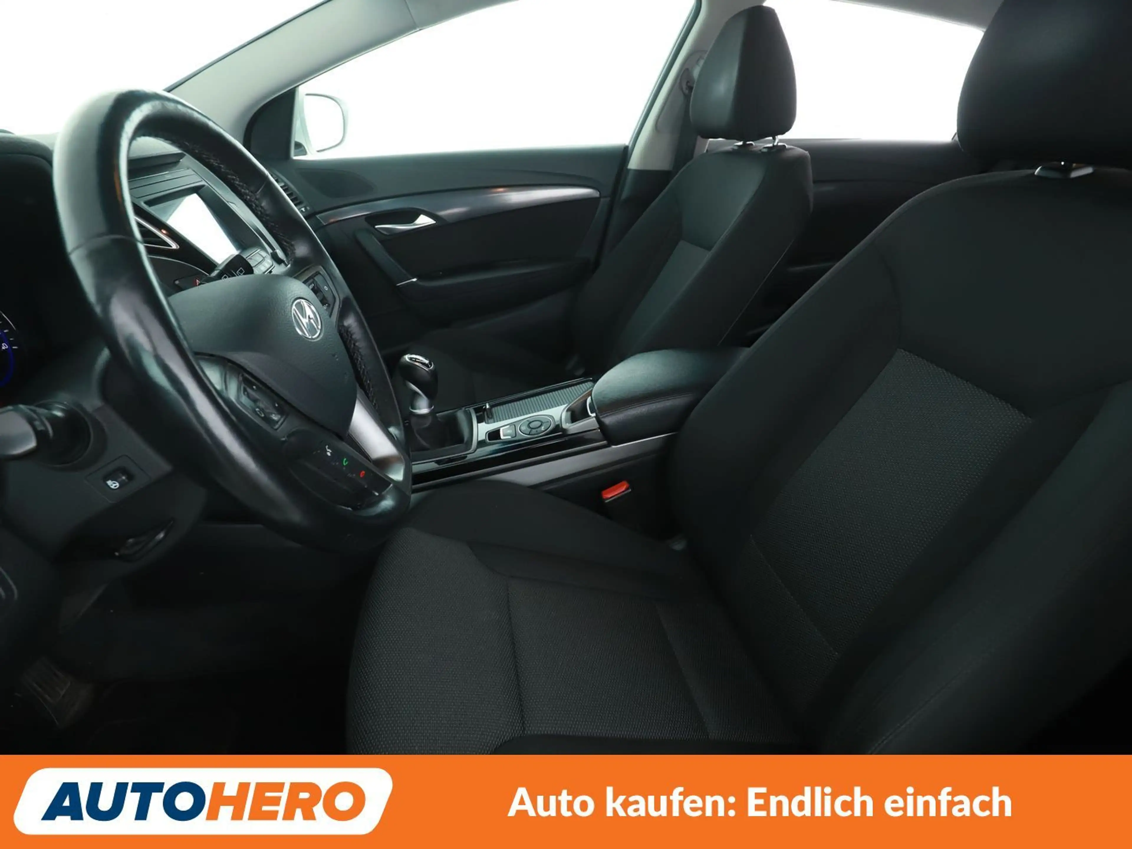 Hyundai i40 1.6 Trend Blue *NAVI*CAM*TEMPO*SHZ*ALU*KLIMA* — photo 10