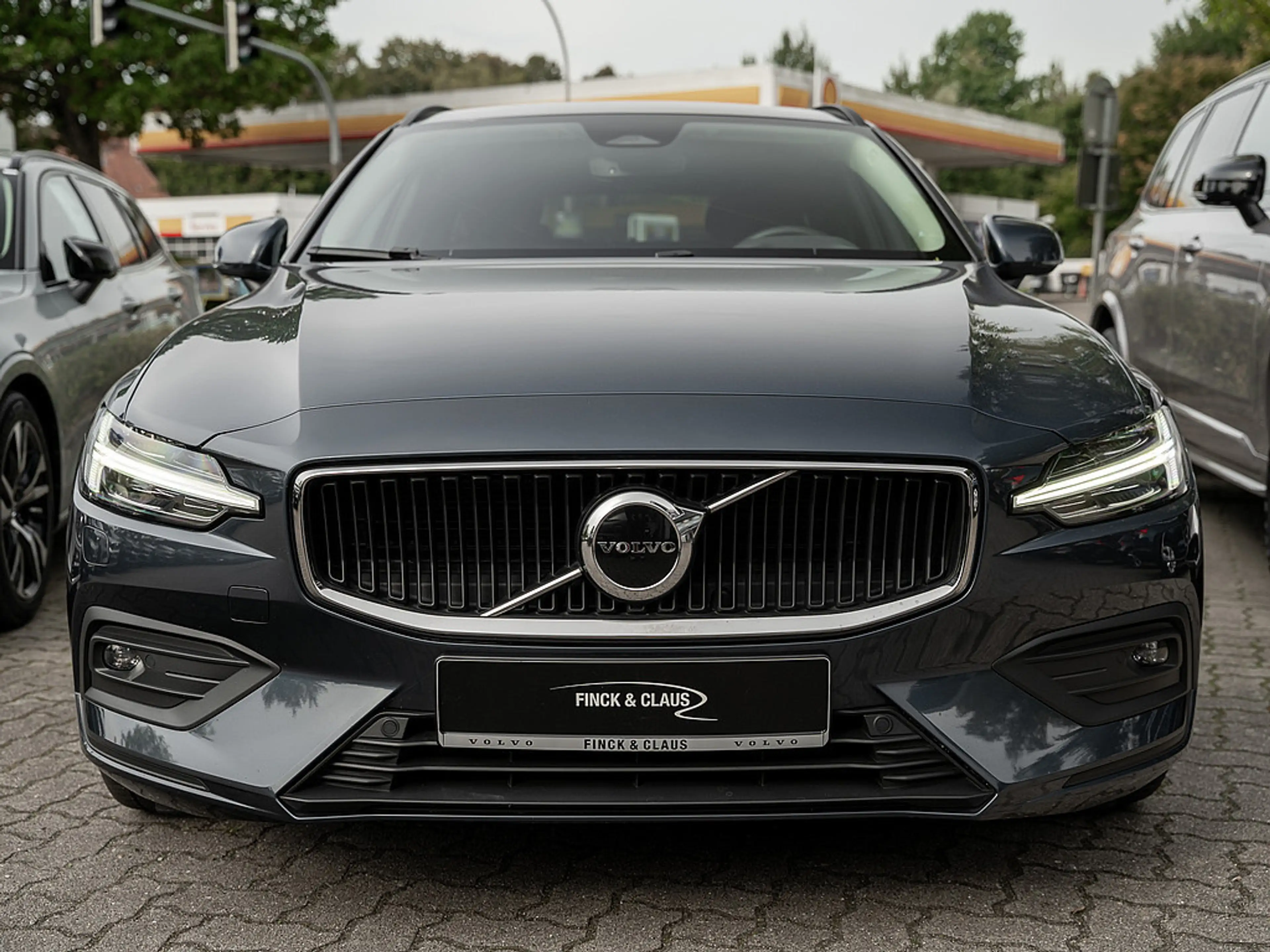 Volvo V60 B3 Core STANDHEIZUNG ACC KAMERA LED — photo 6
