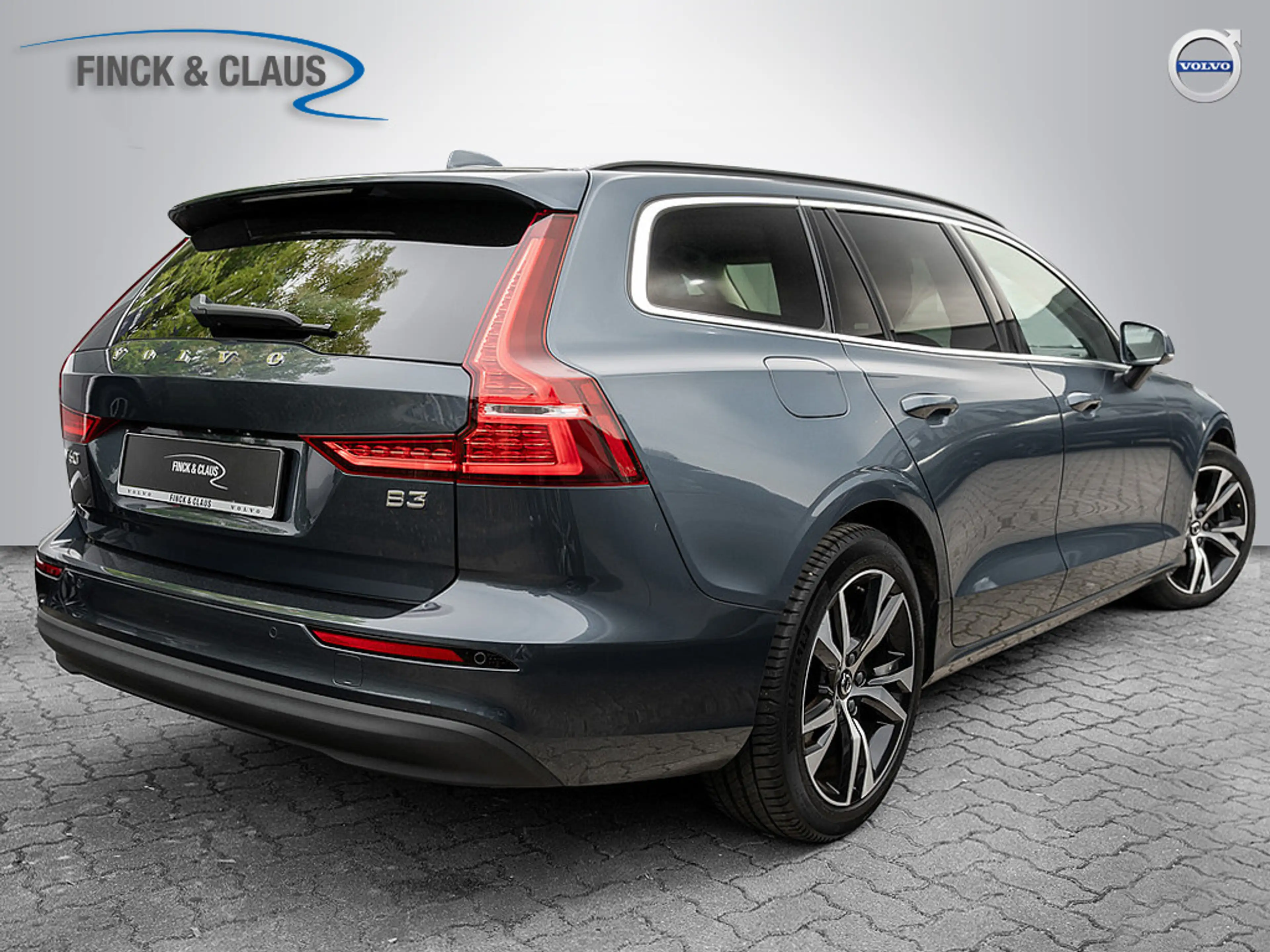 Volvo V60 B3 Core STANDHEIZUNG ACC KAMERA LED — photo 3