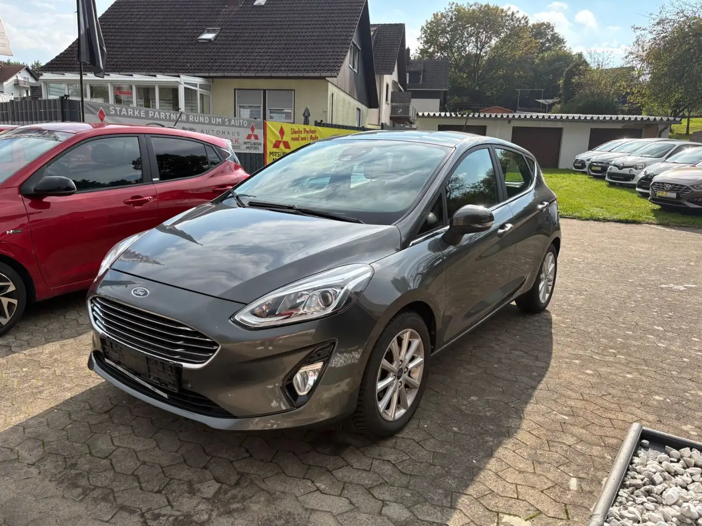 Ford Fiesta 1,0 EcoBoost 74kW S/S Titanium Gris - 1