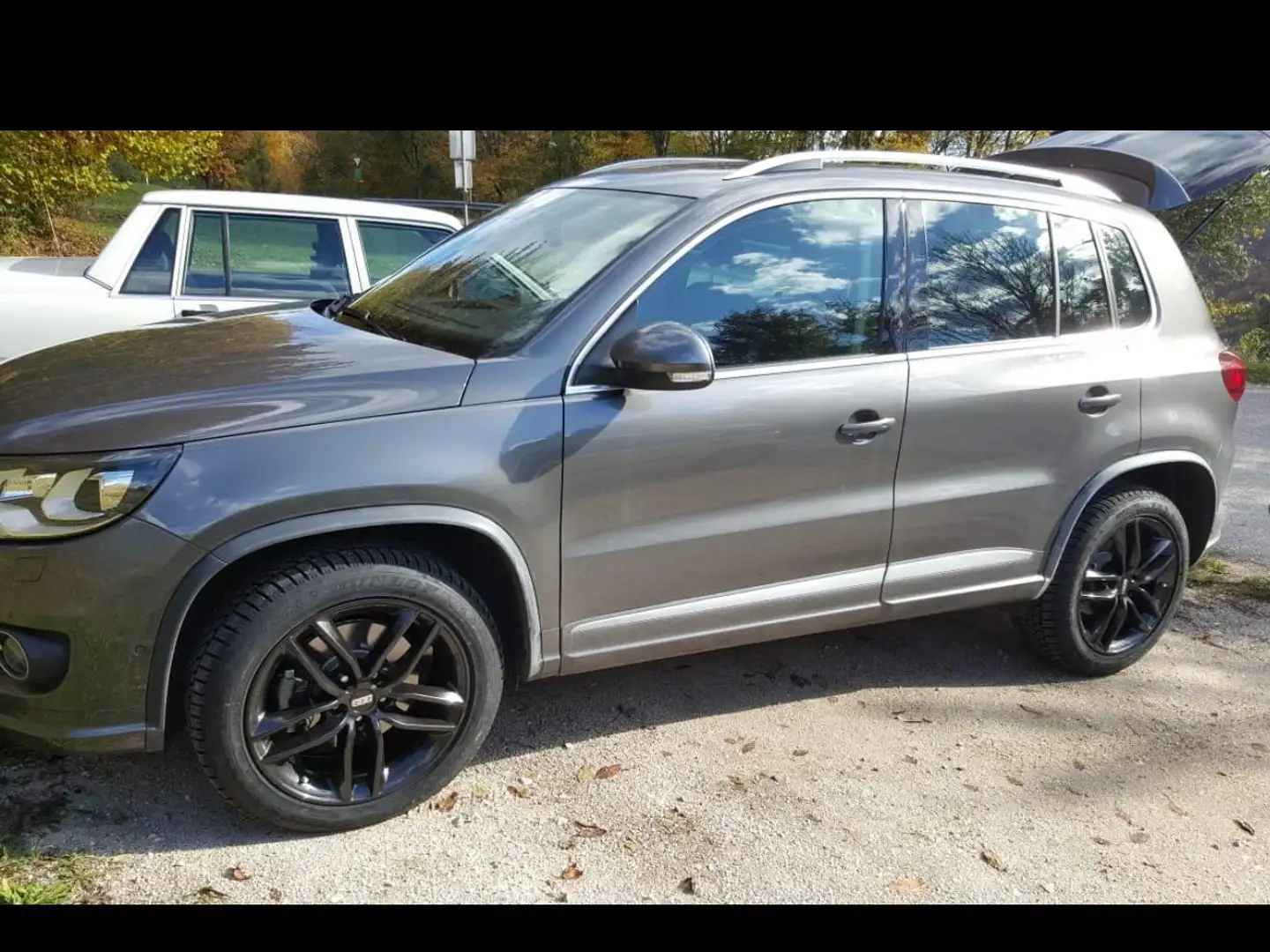Volkswagen Tiguan Tiguan 2,0 TDI SCR Sky Sky Grau - 2