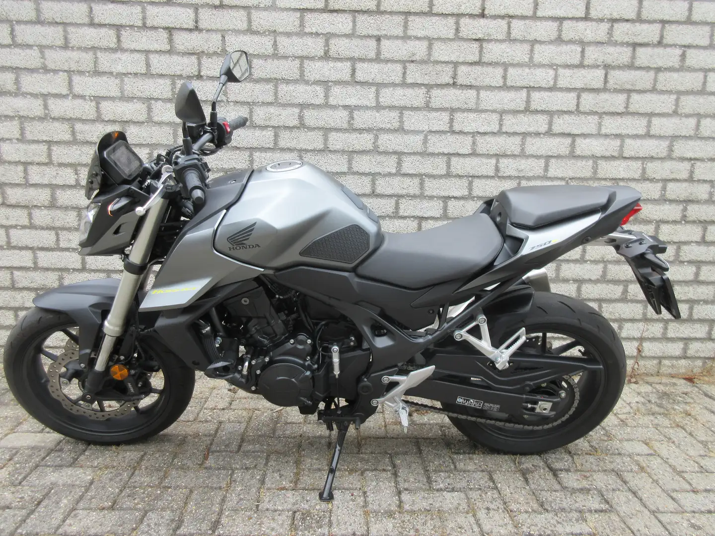 Honda CB 750 HORNET Grijs - 2
