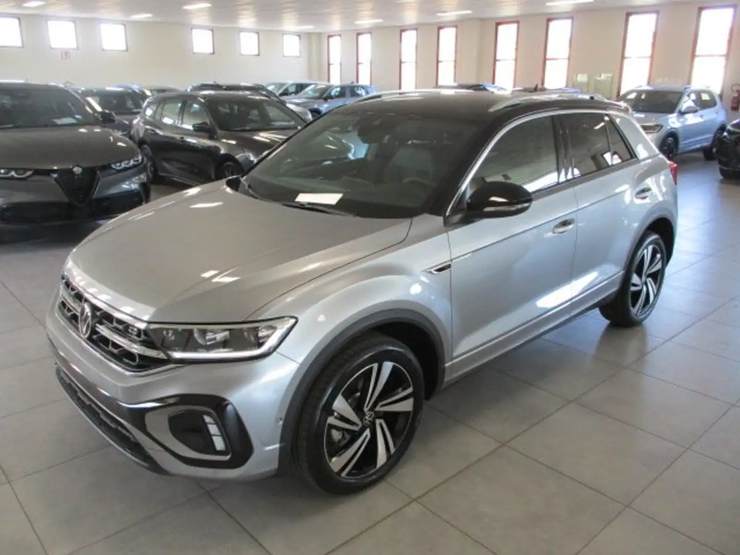 Volkswagen T-Roc T-Roc 2.0 tdi R-Line Plus 150cv dsg Grau - 1