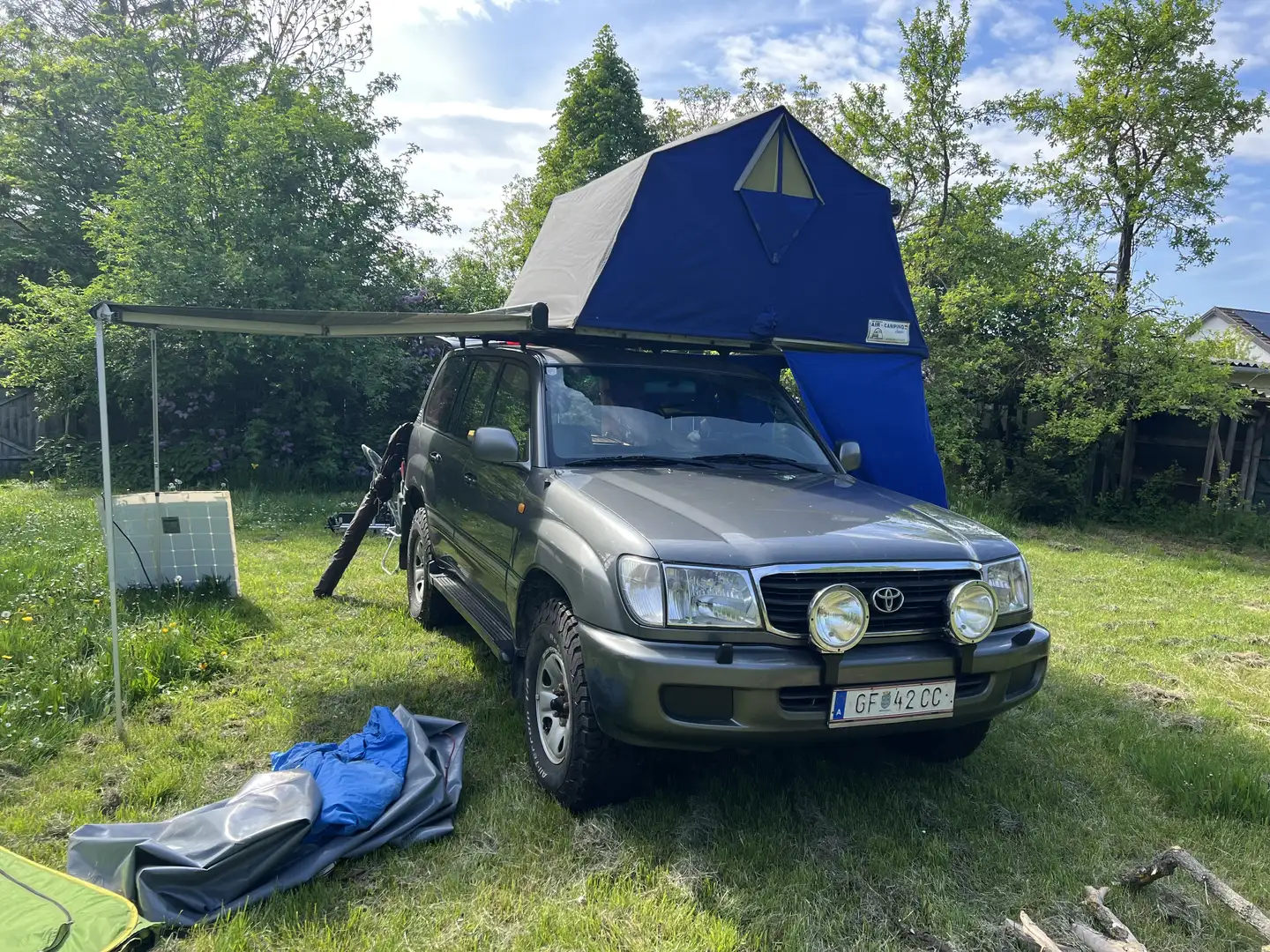 Toyota Land Cruiser 100 - 2