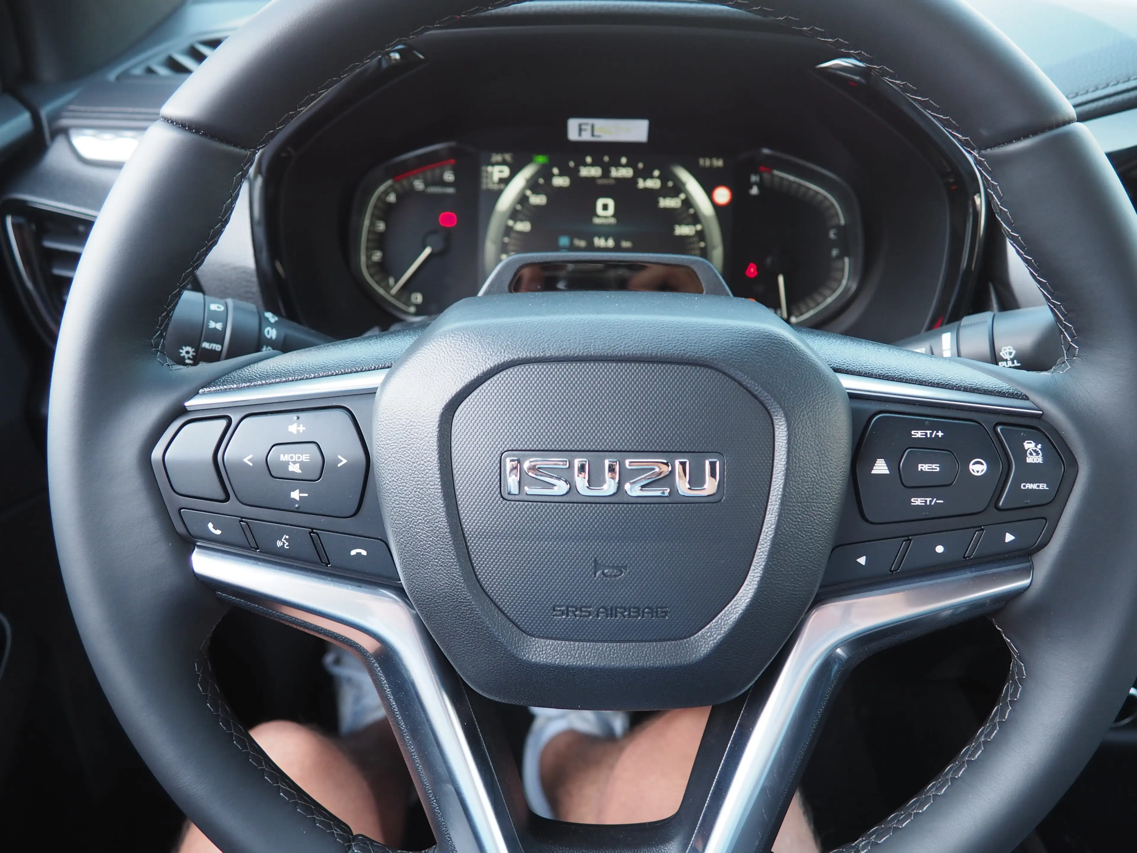 Isuzu D-Max 2.2 DC LSX 4WD AT — photo 11