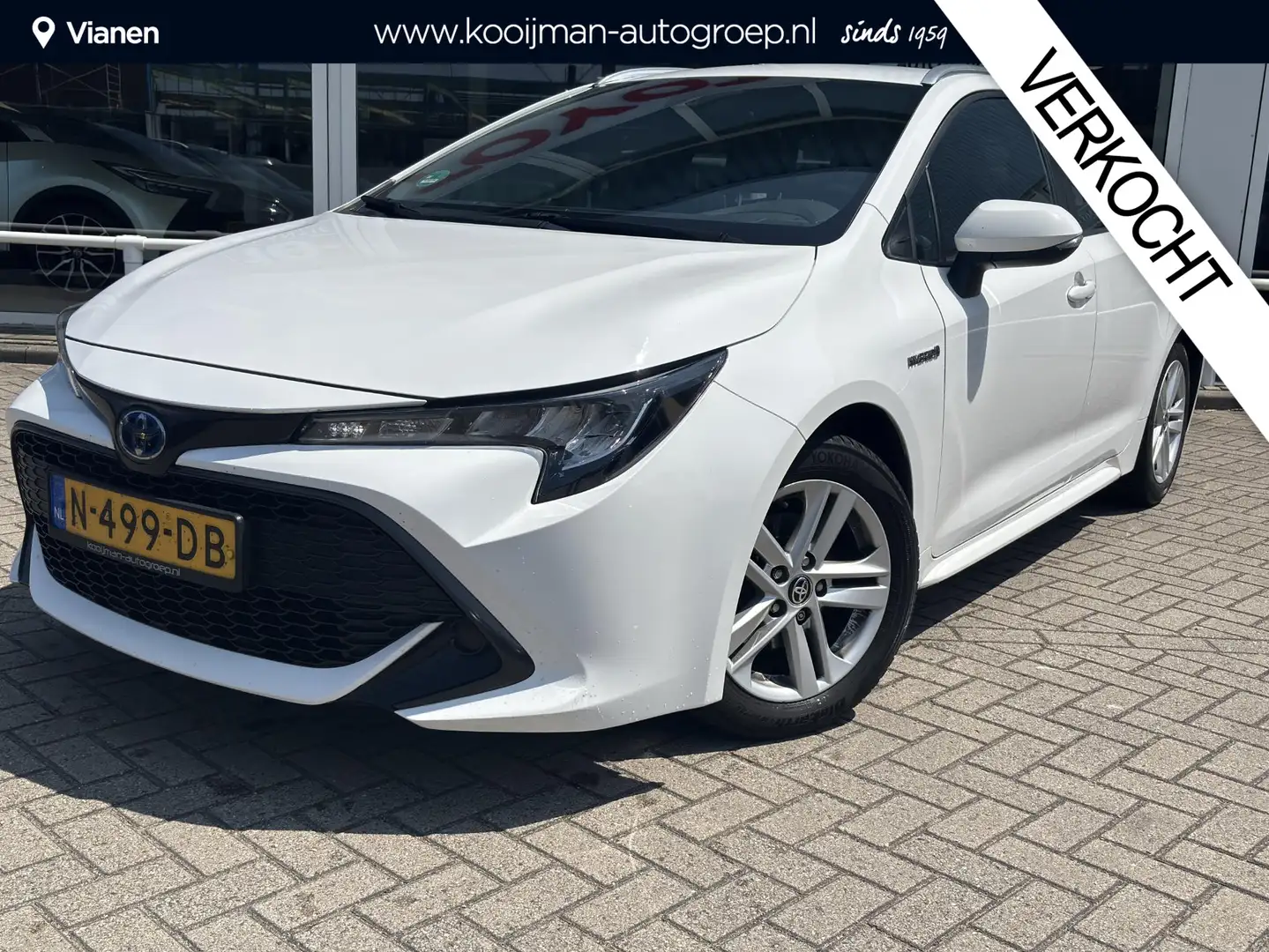 Toyota Corolla Touring Sports 1.8 Hybrid Active BTW AUTO, ZEER NE Wit - 1