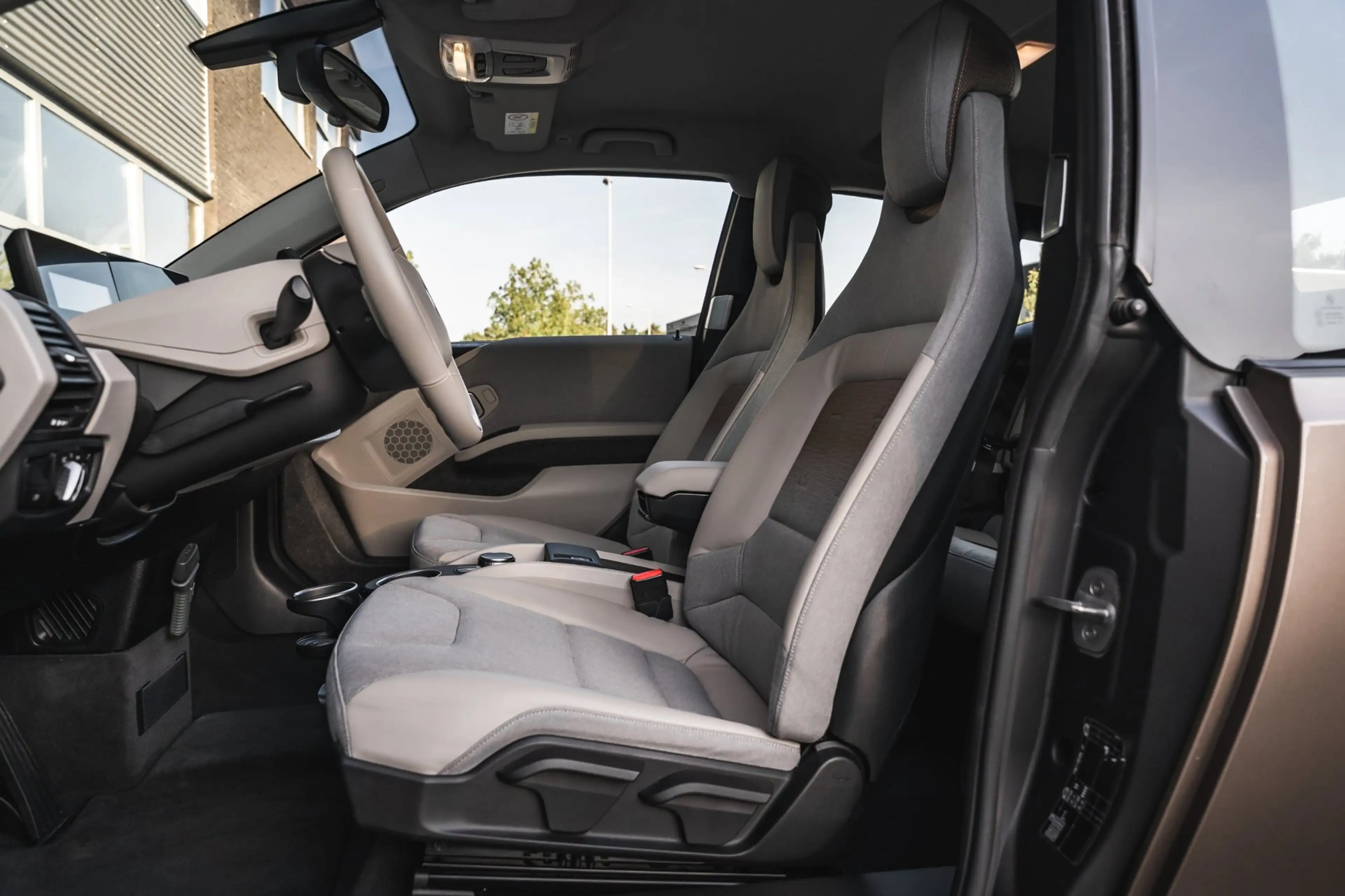 BMW i3 Executive Edition 120Ah 42 kWh | CAMERA | W-pomp | — photo 18