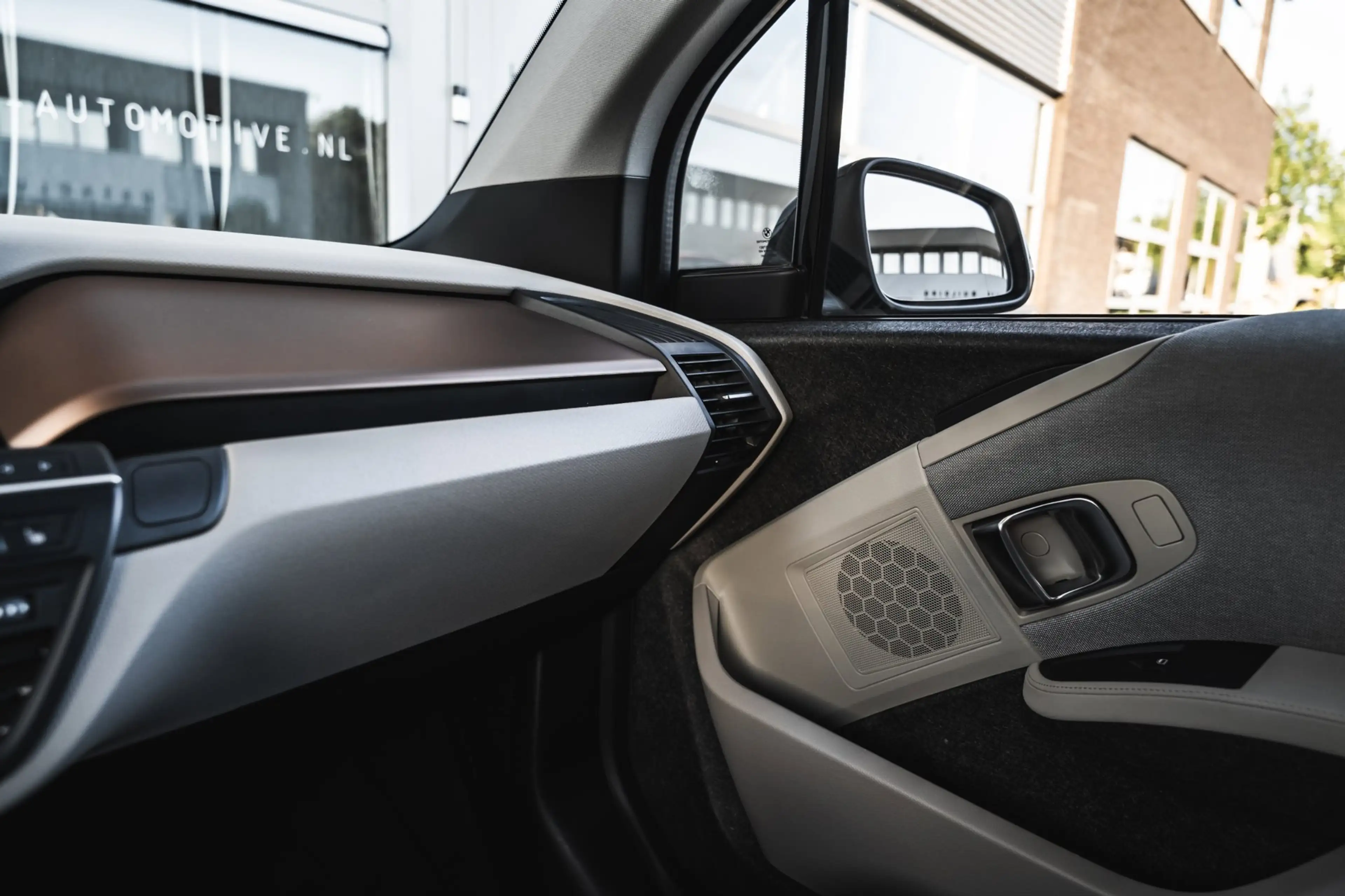 BMW i3 Executive Edition 120Ah 42 kWh | CAMERA | W-pomp | — photo 37