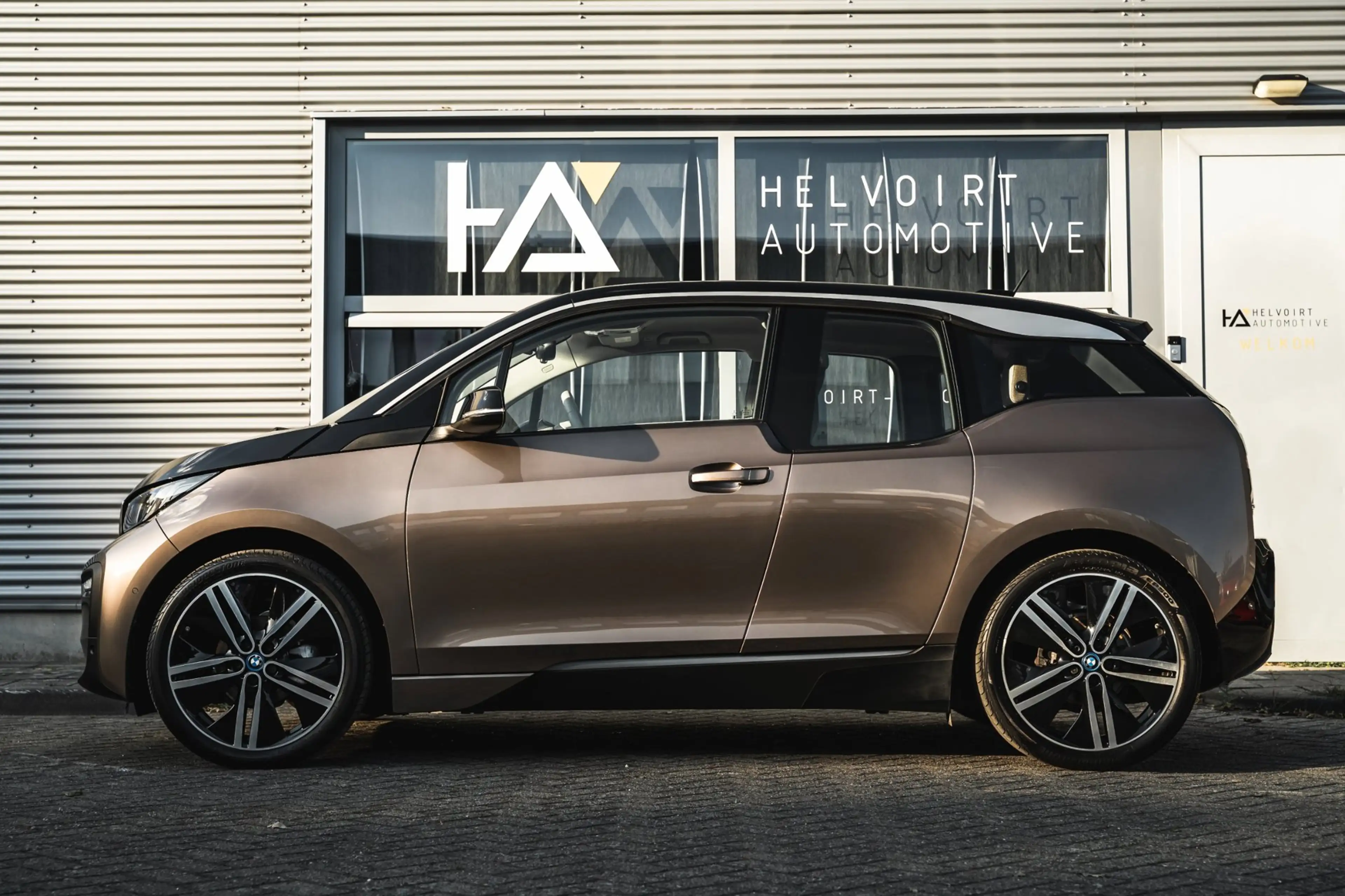 BMW i3 Executive Edition 120Ah 42 kWh | CAMERA | W-pomp | — photo 4
