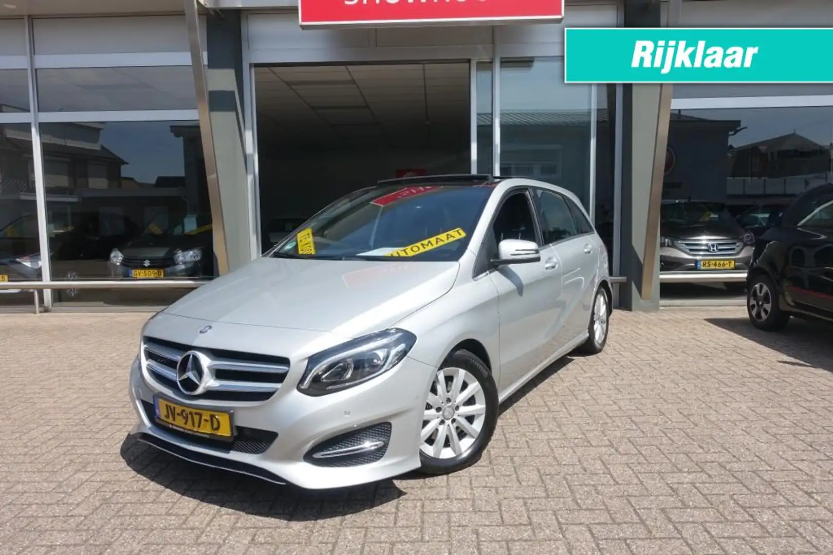 Mercedes-Benz B 180 180 LEASE EDITION AMBITION Trekhaak (All-in prijs) Gris - 1
