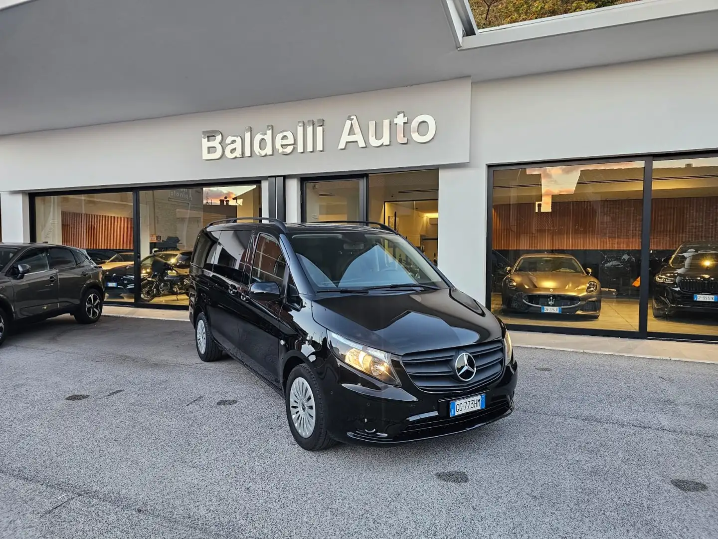 Mercedes-Benz Vito Vito Tourer 9 posti Long 114cdi Nero - 1