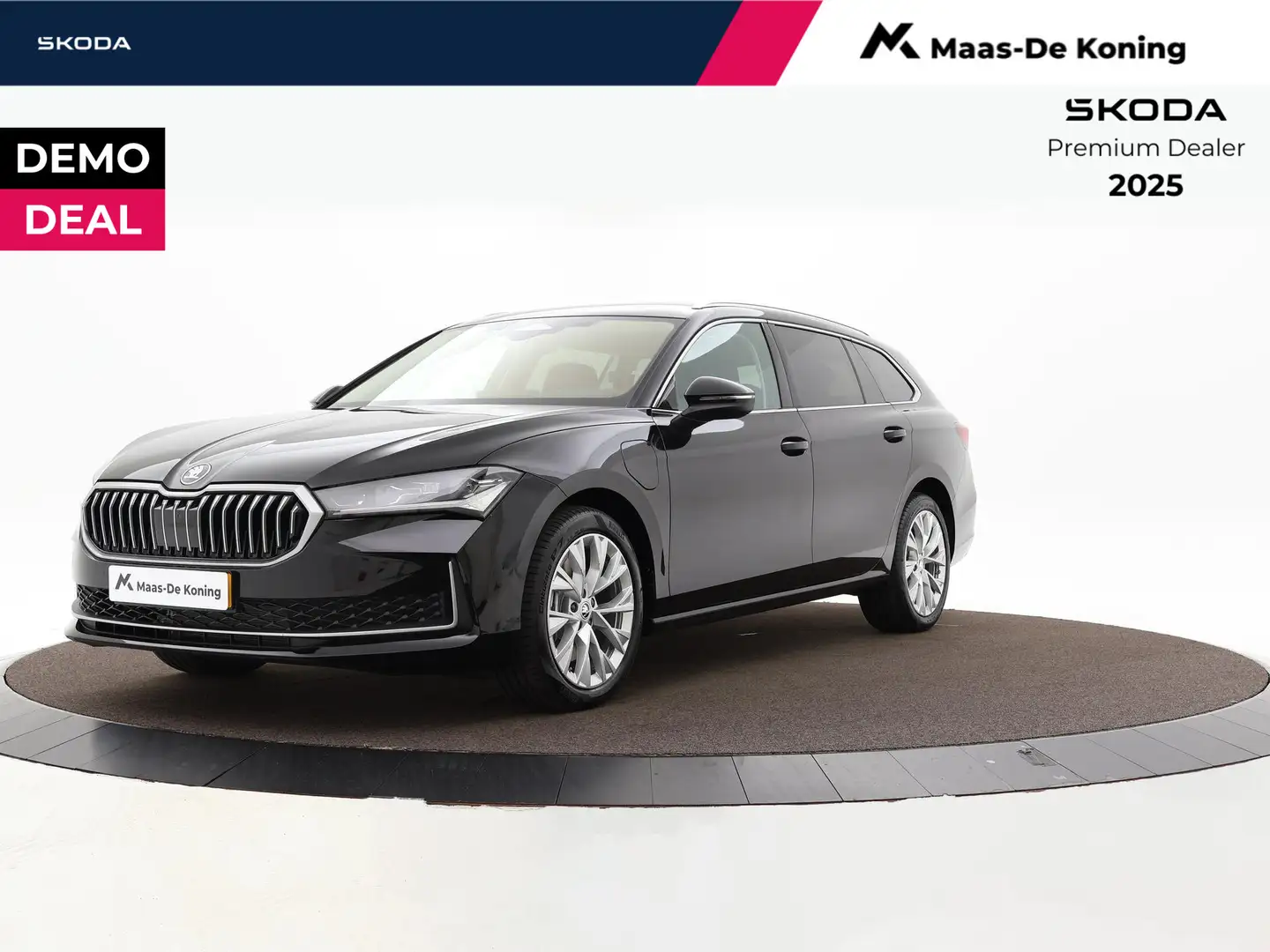 Skoda Superb Combi 1.5 TSI iV First Edition | Trekhaak, wegklap Zwart - 1