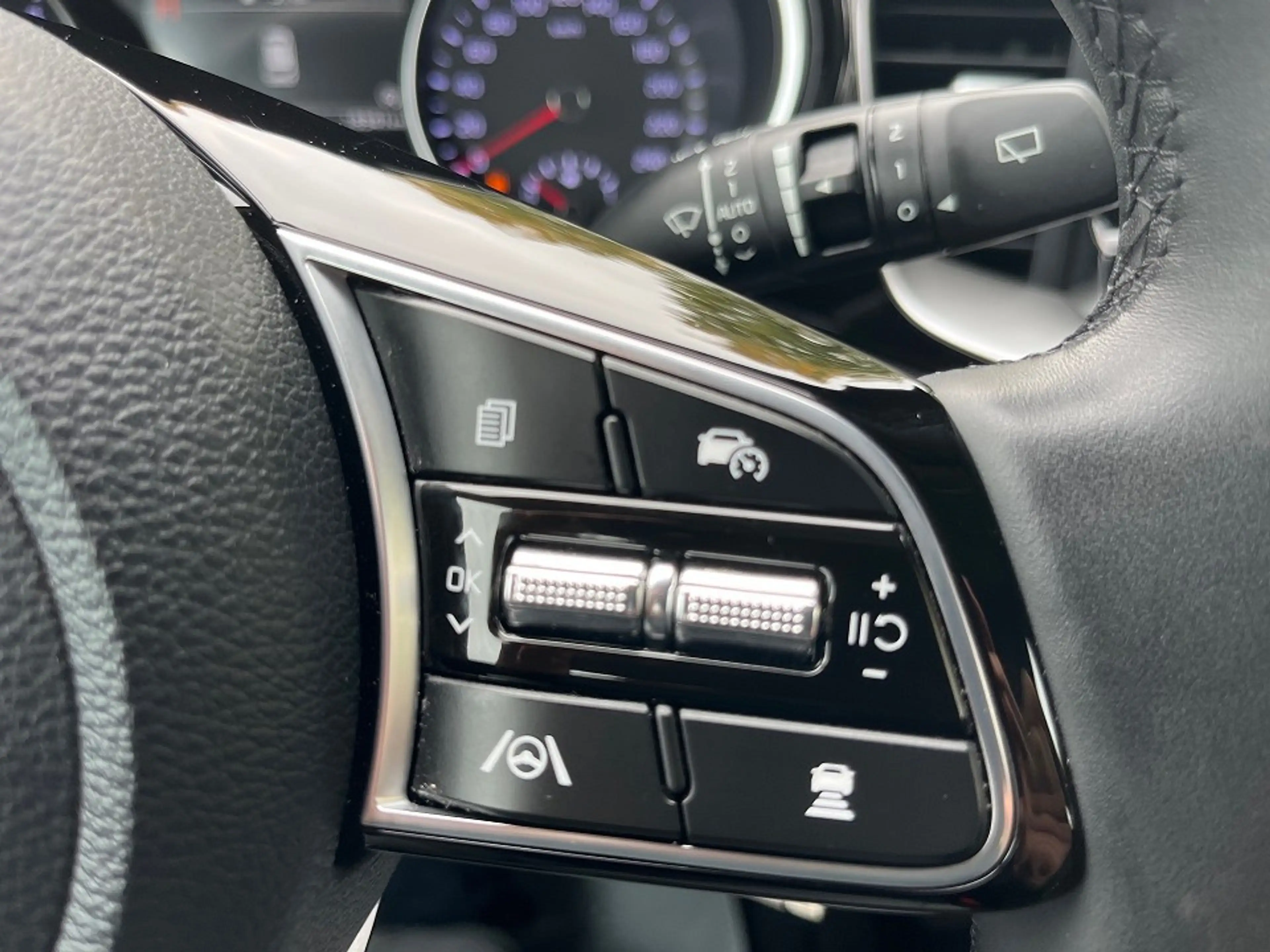 Kia Ceed / cee'd 1.5T DCT7 Vision Navi Kamera ACC Komfort-Paket — photo 14