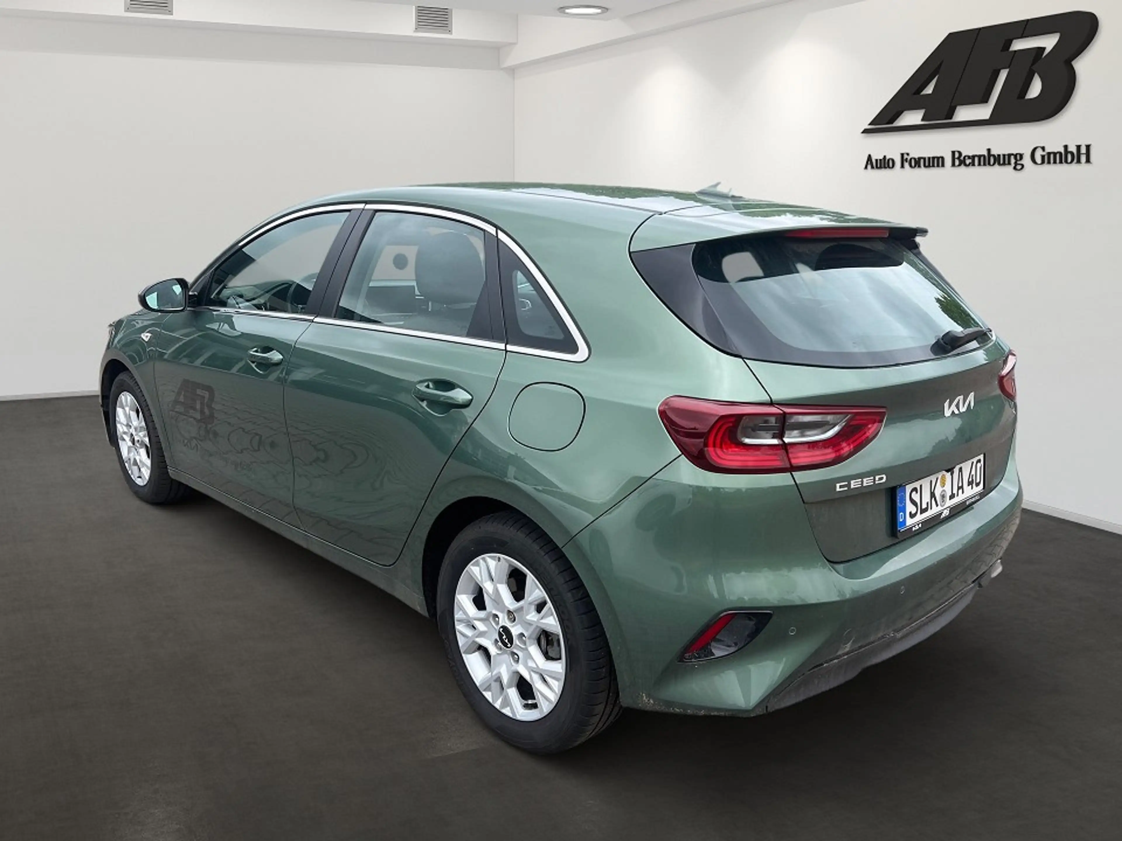 Kia Ceed / cee'd 1.5T DCT7 Vision Navi Kamera ACC Komfort-Paket — photo 4
