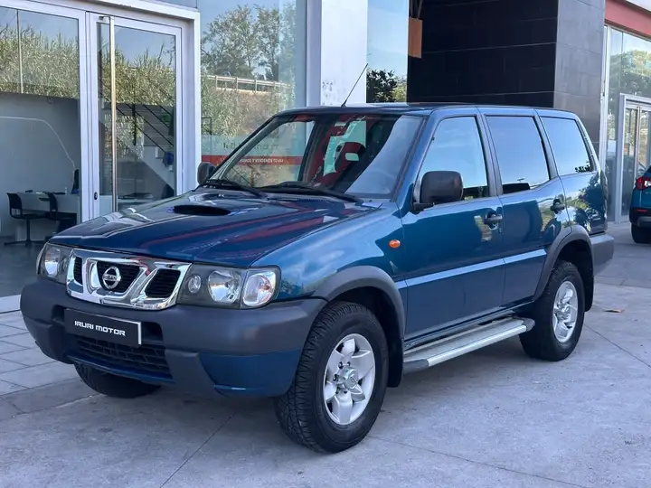Nissan Terrano 2.7 TDI Sport 5p 2002, foto 2