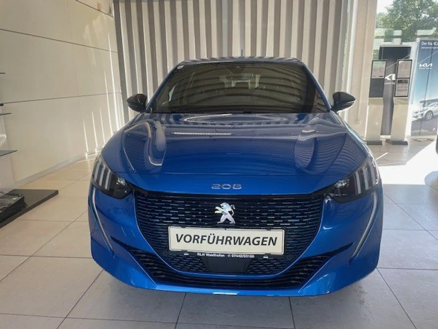 Peugeot 208 e- GT Blau - 1