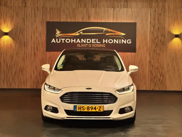 Ford Mondeo view 8