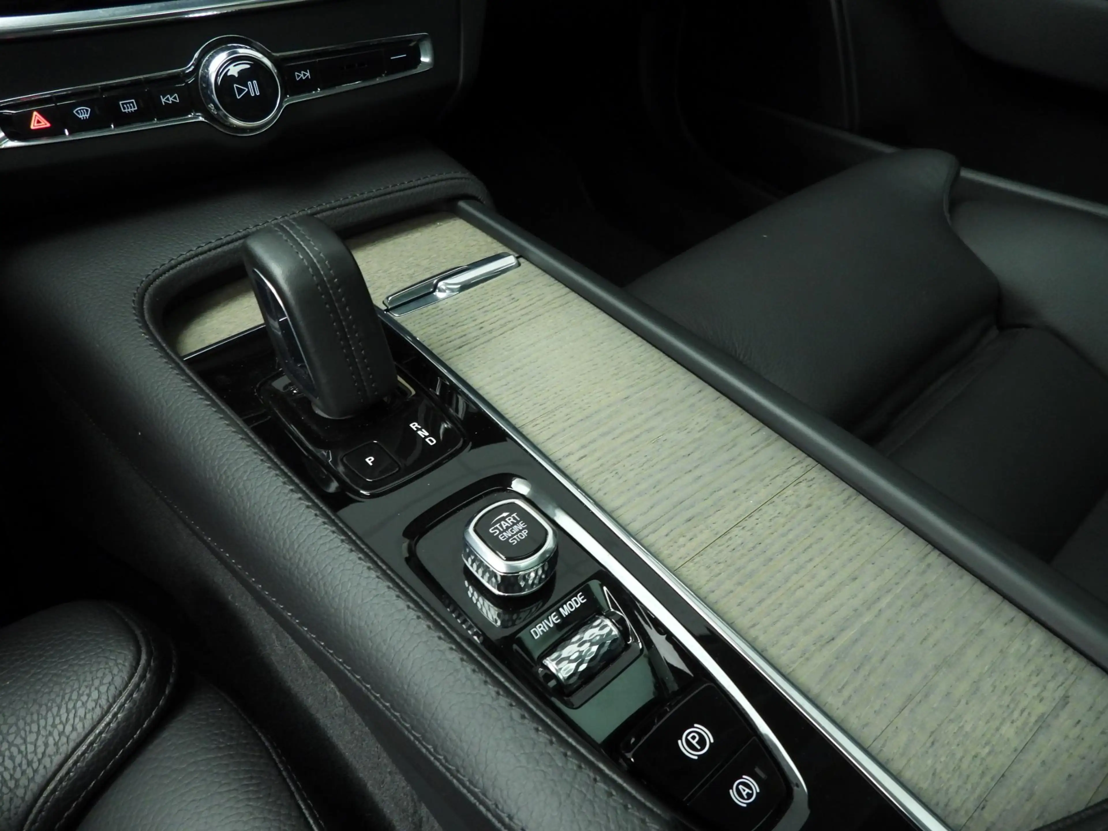 Volvo V90 Cross Country 2.0 B5 AWD Pro | Trekhaak | Schuifdak | Stoelverwa — photo 8