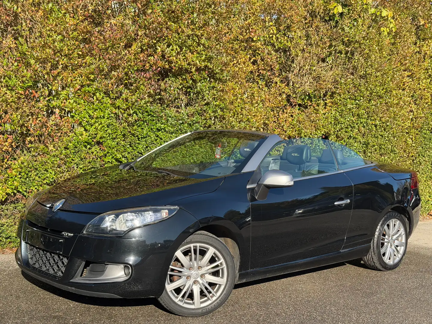 Renault Megane Mégane CC 1.5 dCi GT LINE Schwarz - 1