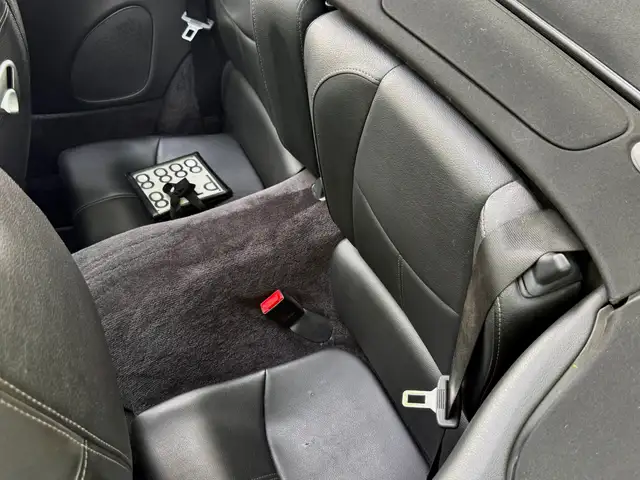 Porsche 911 view 12
