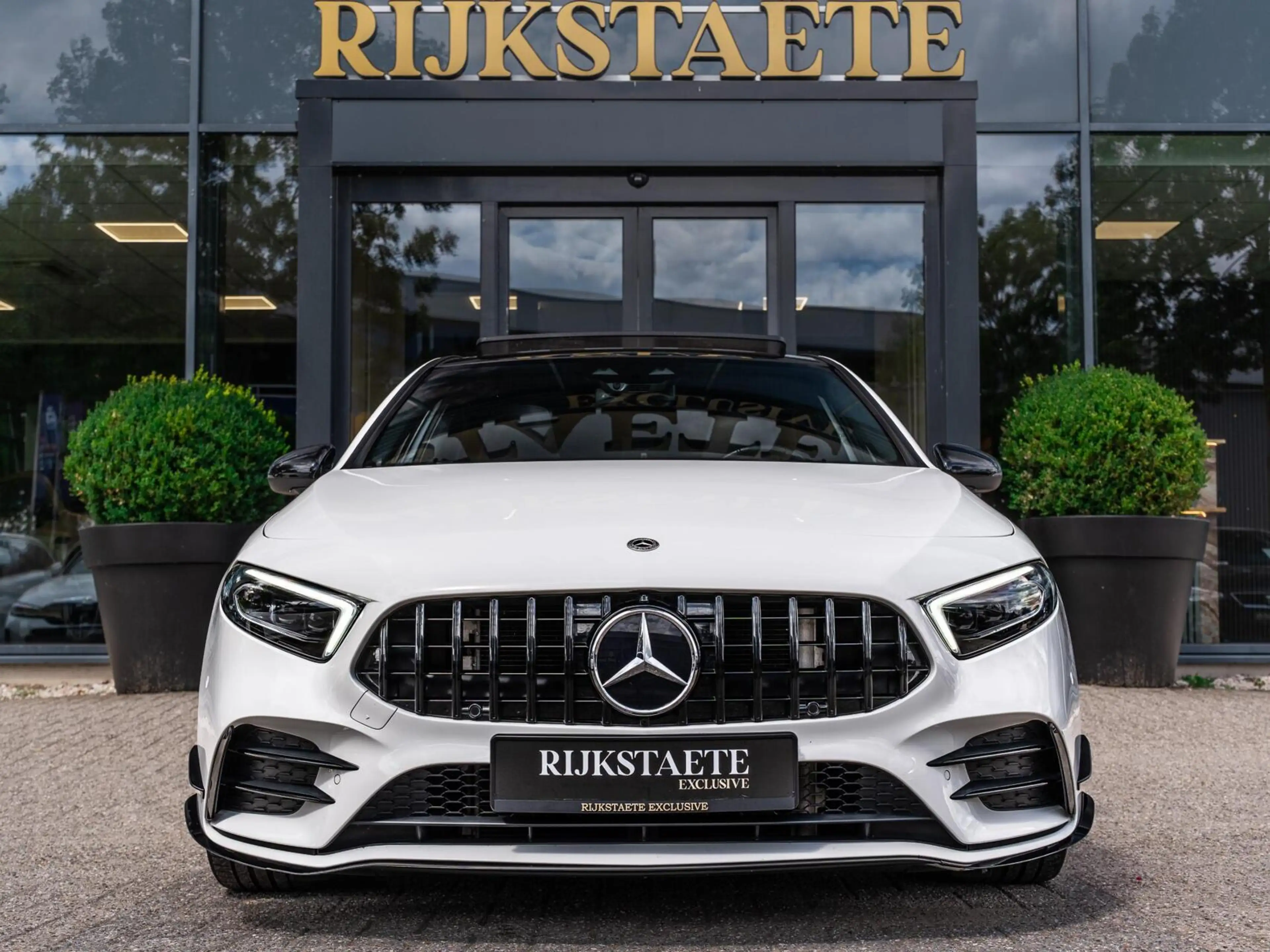 Mercedes-Benz A 35 AMG A35 4MATIC|PANO|BURMESTER|SFEER|ACC — photo 3