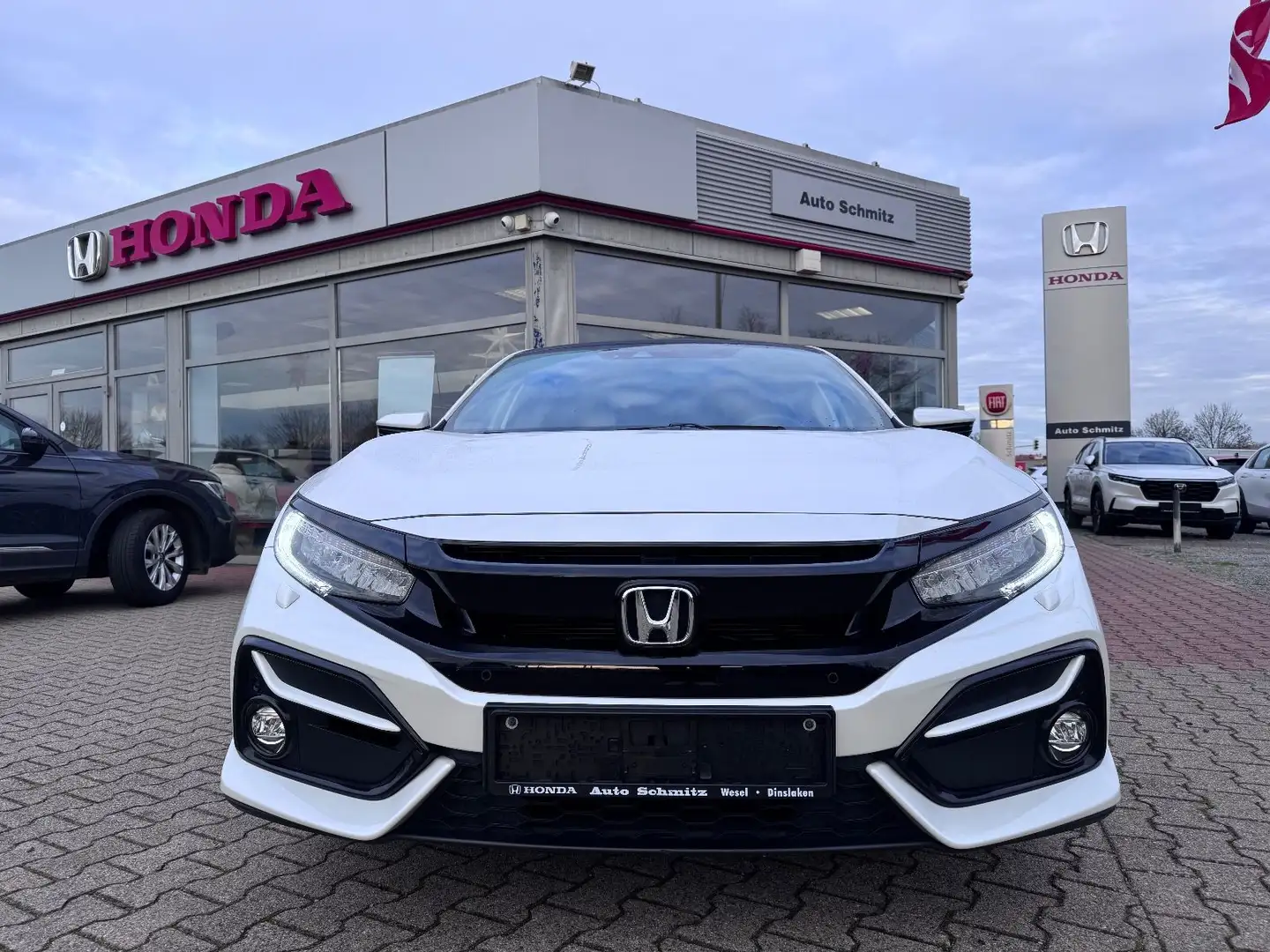 Honda Civic Executive PANO ACC LED RFK Weiß - 2