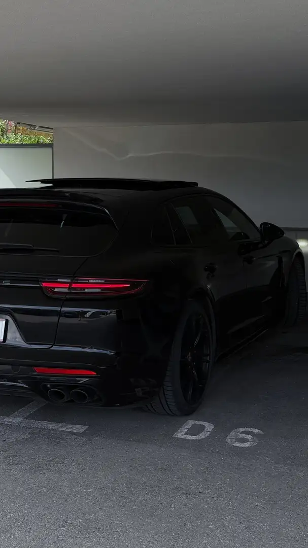 Porsche Panamera 4 E-Hybrid Sport Turismo - 2