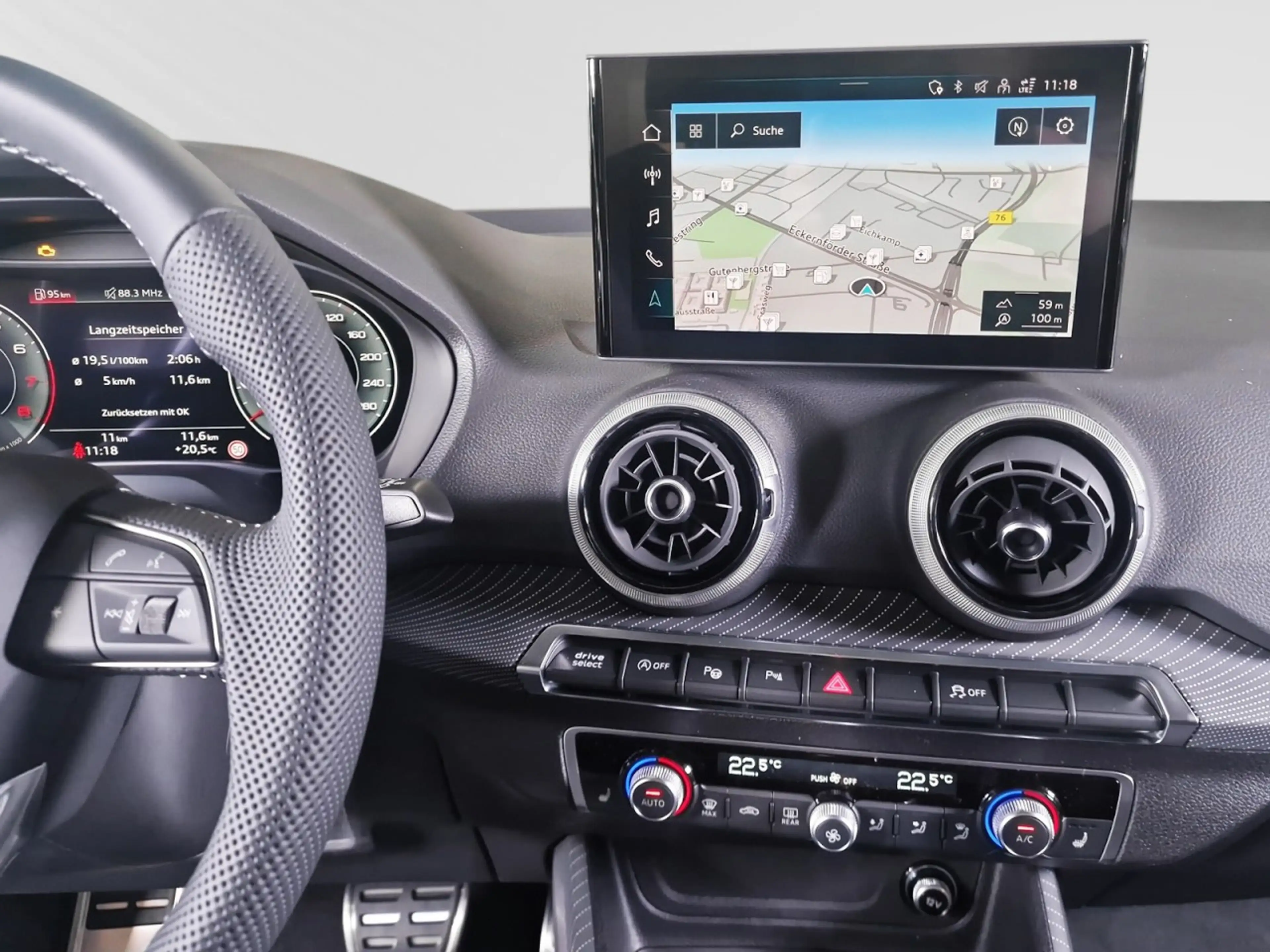 Audi Q2 35 TFSI S-line S-tronic Panaroma Navi+ Klima Navi — photo 12