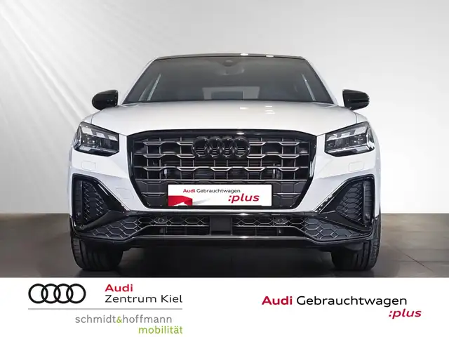 Audi Q2 view 2