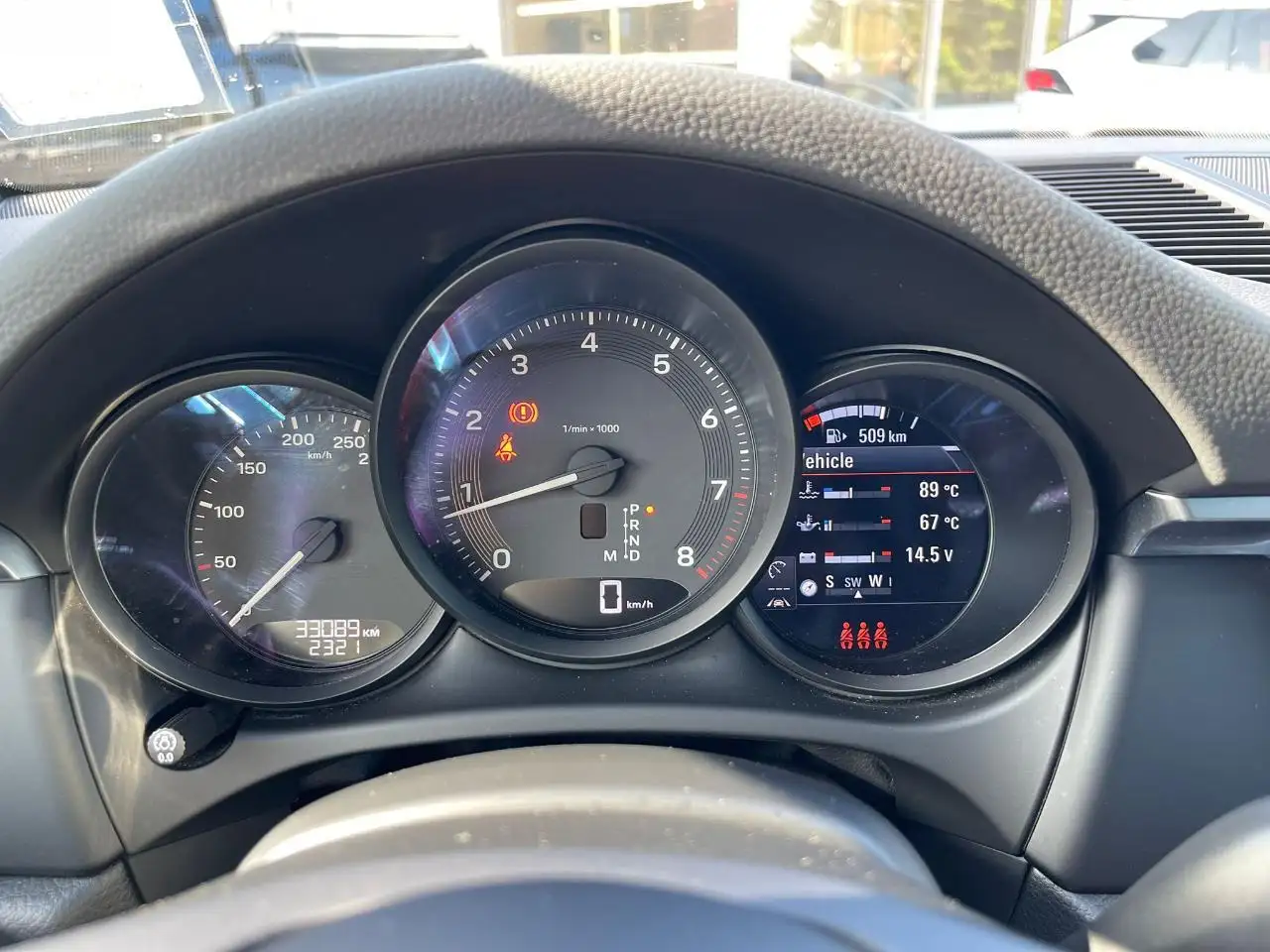 Porsche Macan снимка Porsche Macan