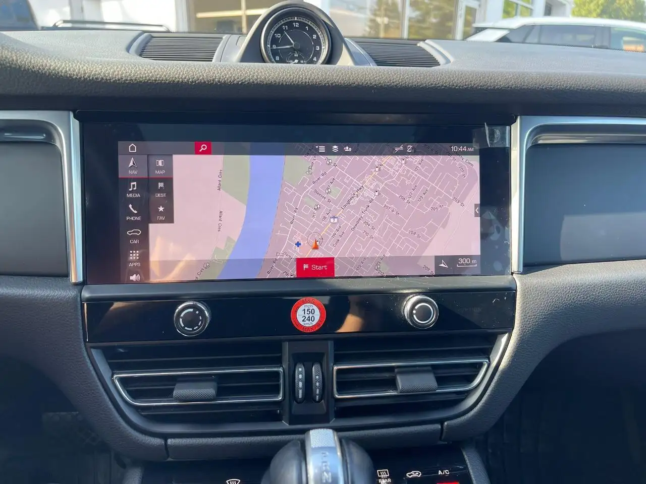 Porsche Macan снимка Porsche Macan
