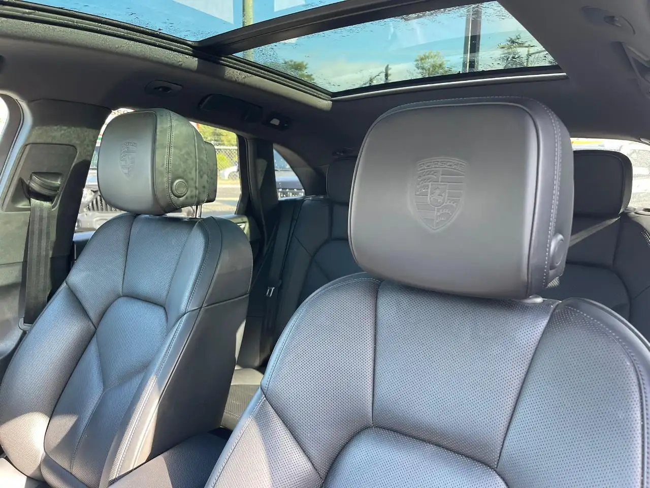 Porsche Macan снимка Porsche Macan
