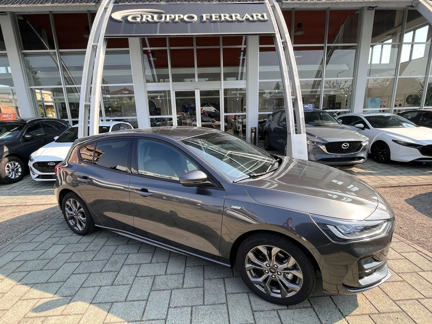 Ford Focus Focus 1.0t ecoboost h ST-Line 125cv Grau - 2