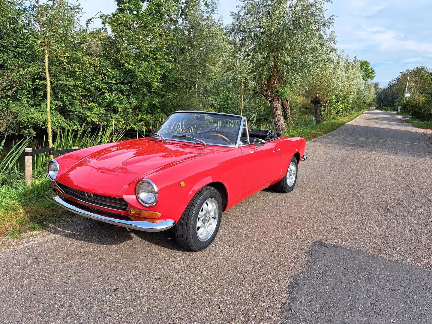 Fiat 124 Spider AS Rood - 1