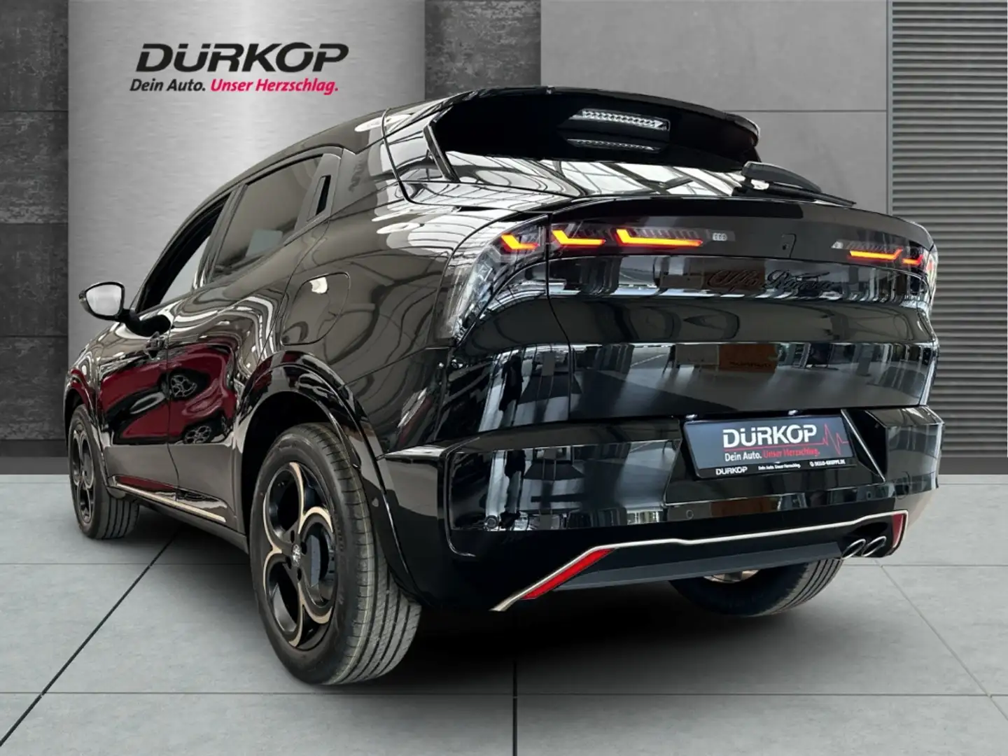 Alfa Romeo Junior Ibrida 1.2 VGT Intensa Pano Alcantara Schwarz - 2