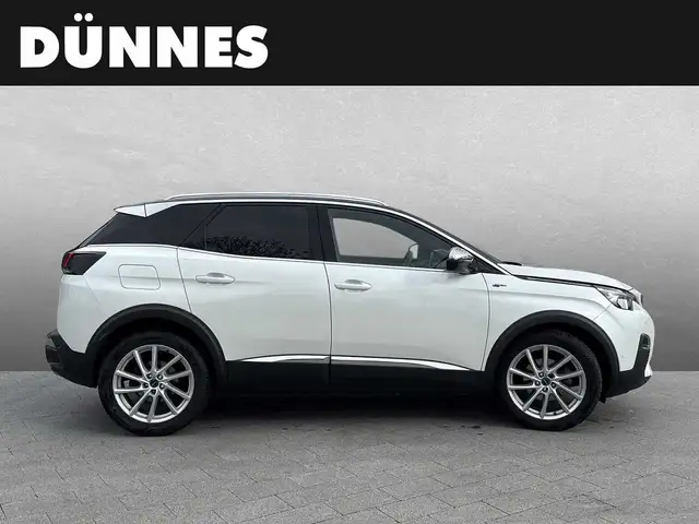 Peugeot 3008 view 6
