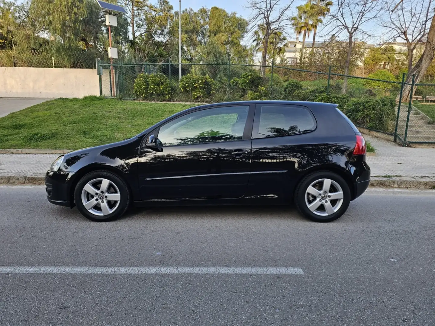 Volkswagen Golf 1.4 TSI GT Sport 140 Negro - 2