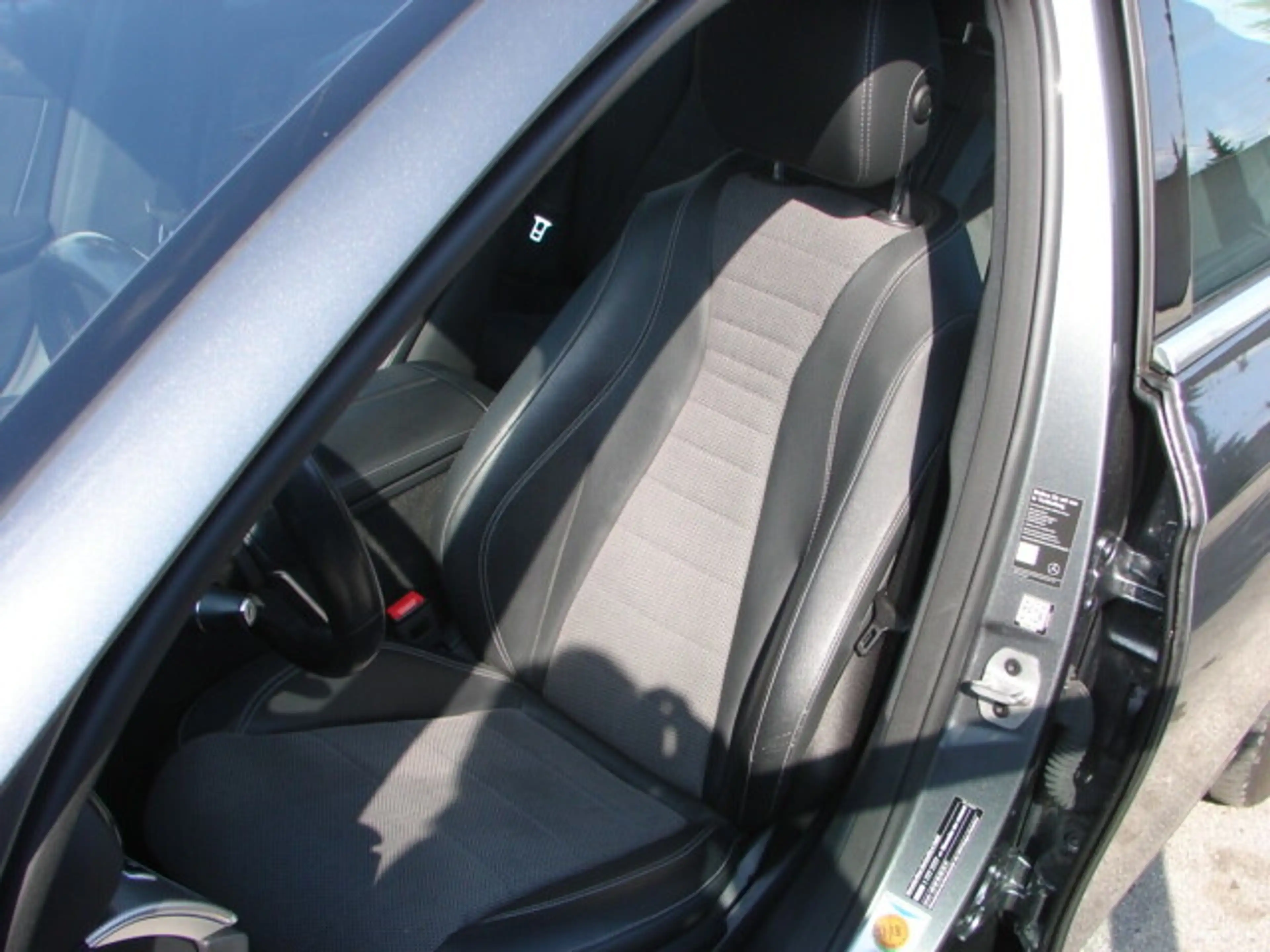 Mercedes-Benz E 300 de T Avantgarde Aut. — photo 12