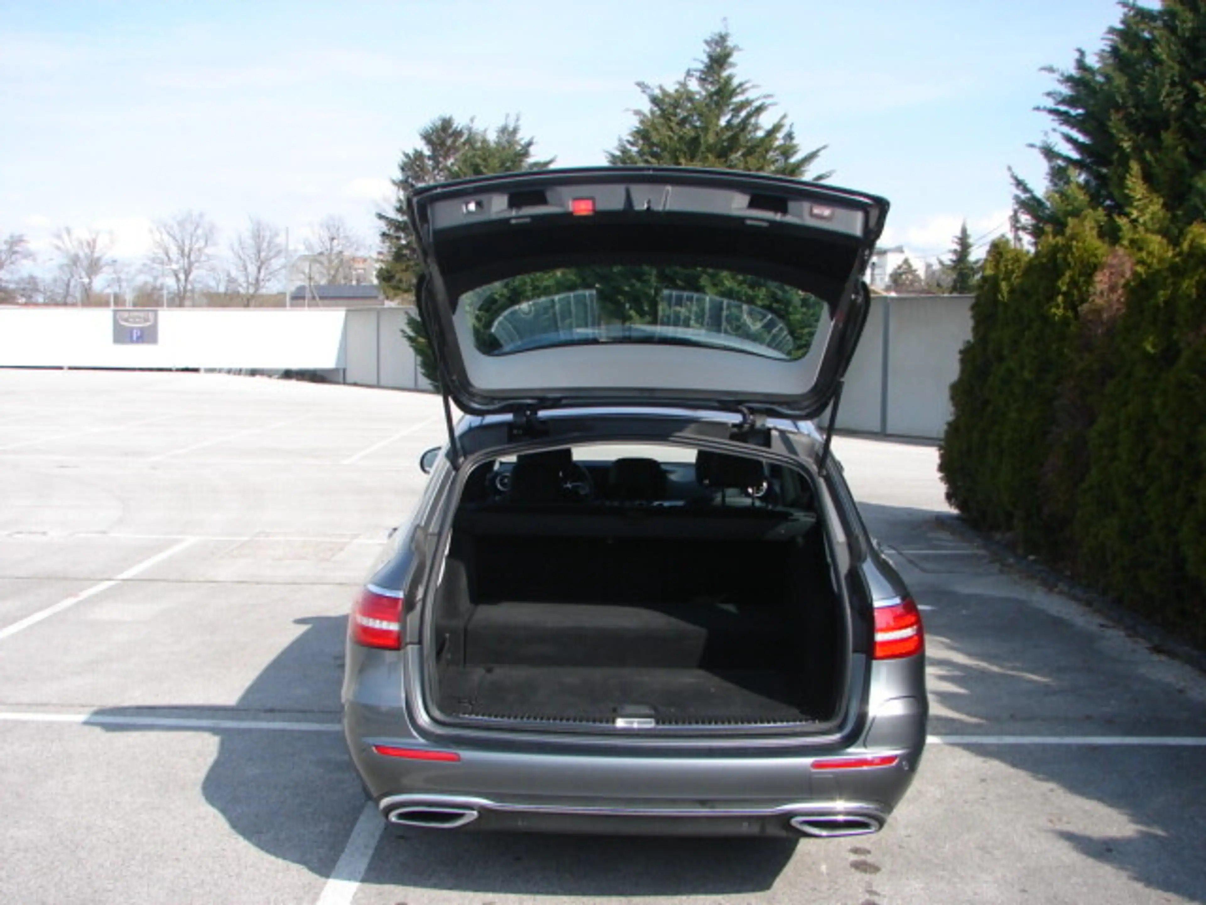Mercedes-Benz E 300 de T Avantgarde Aut. — photo 5