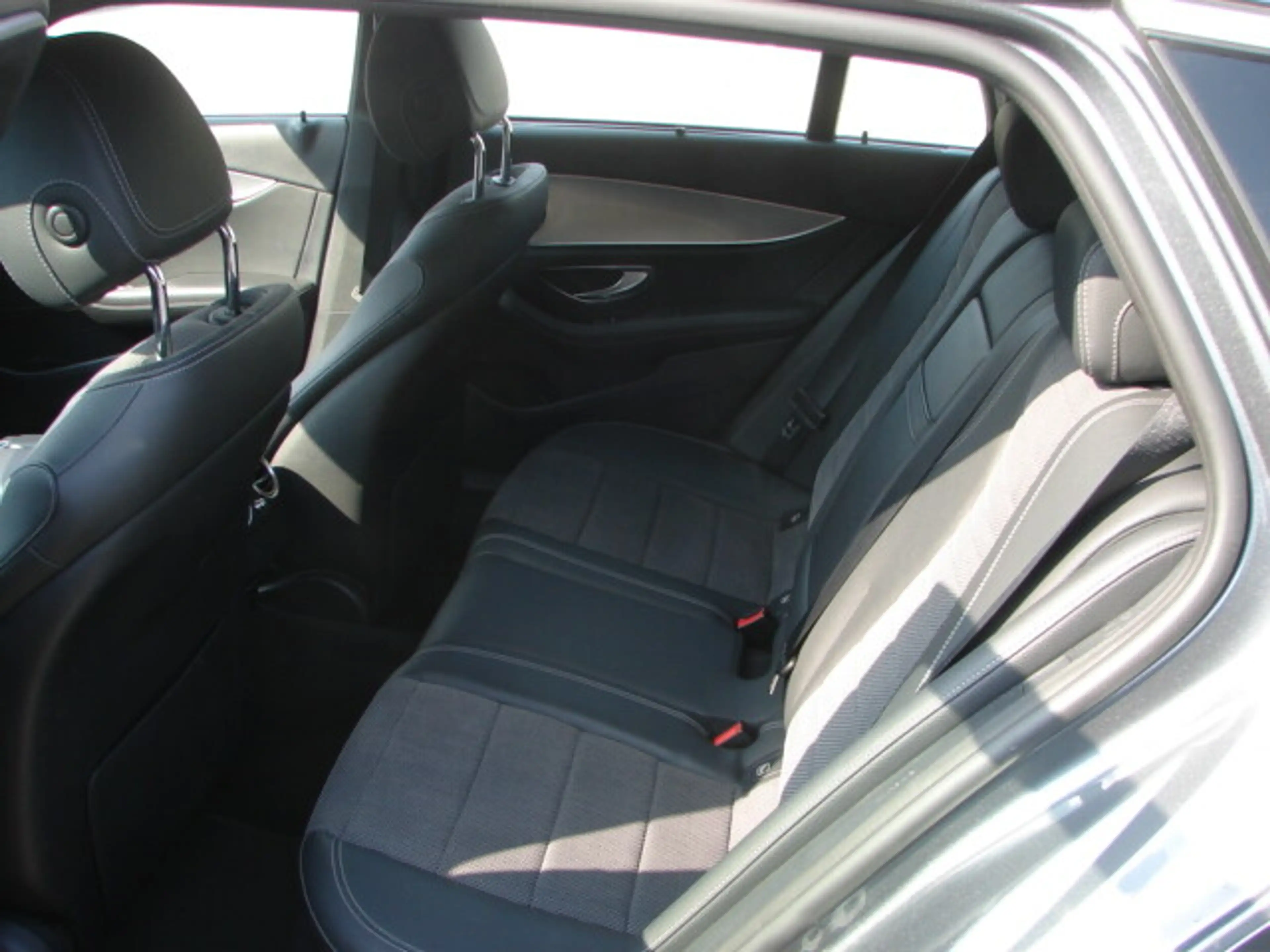 Mercedes-Benz E 300 de T Avantgarde Aut. — photo 15