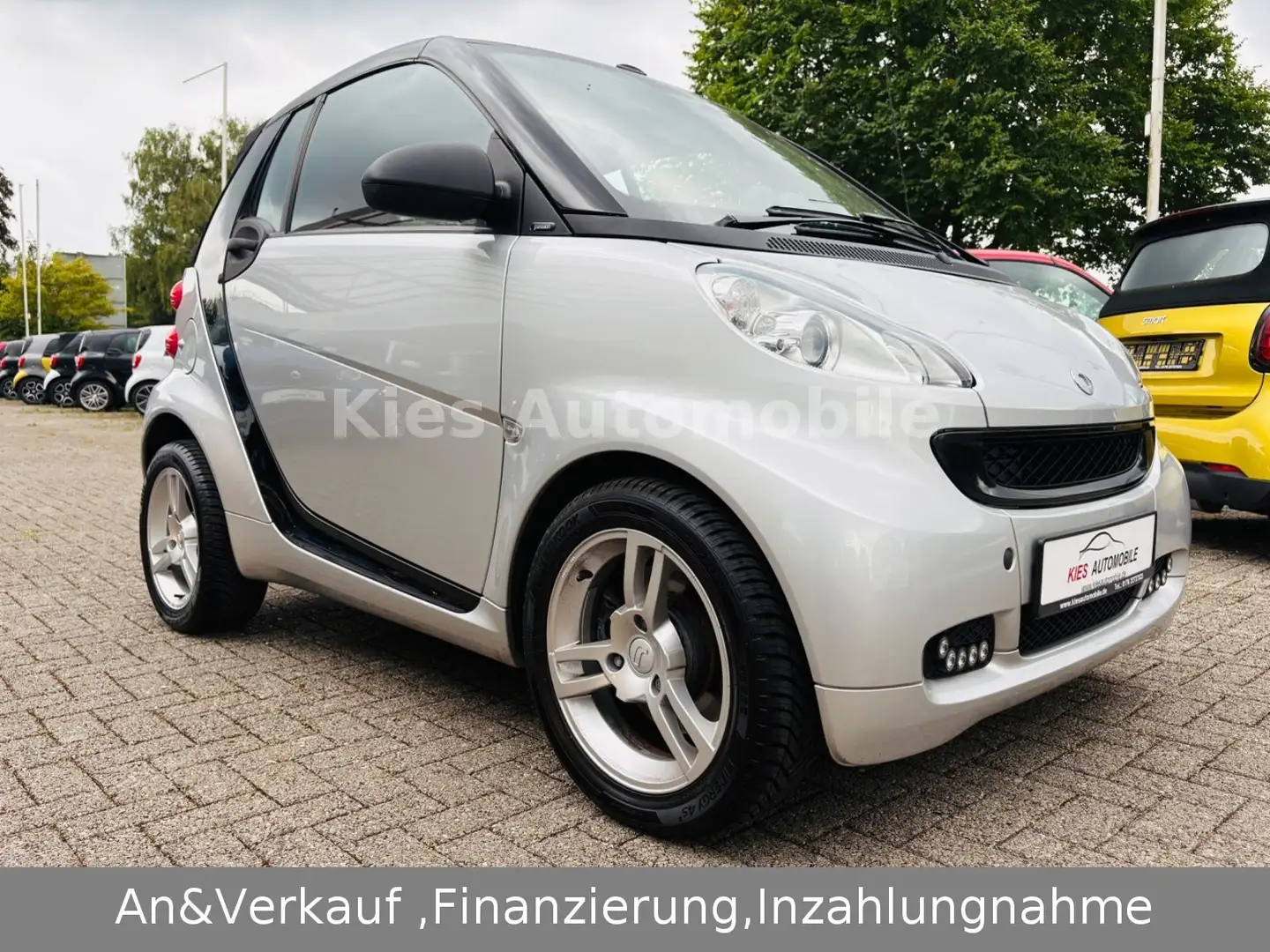 smart forTwo Cabrio Passion 84Ps AUTOM/SERVO/SITZH/TÜV Argent - 2