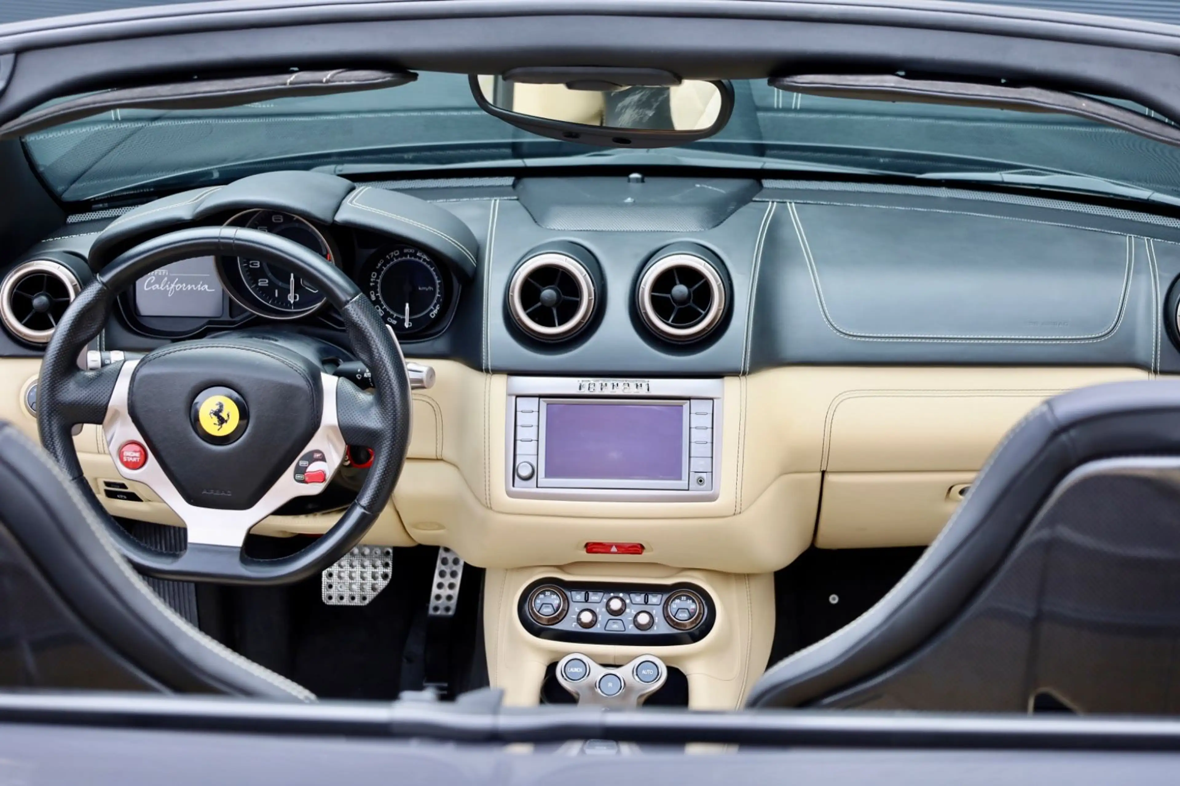 Ferrari California 4.3 V8 2-Sitzer *UNIKAT* — photo 11