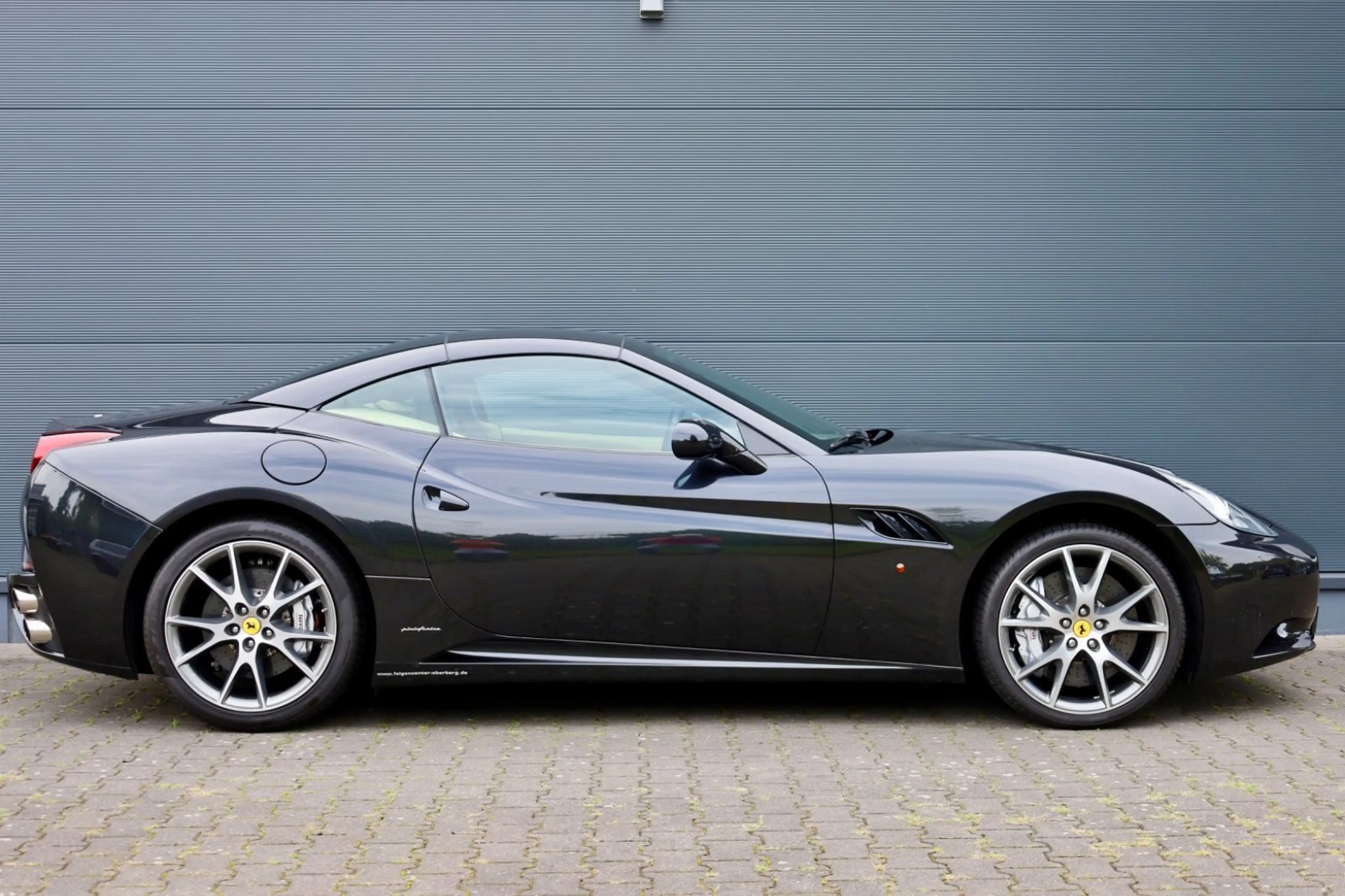 Ferrari California 4.3 V8 2-Sitzer *UNIKAT* — photo 2