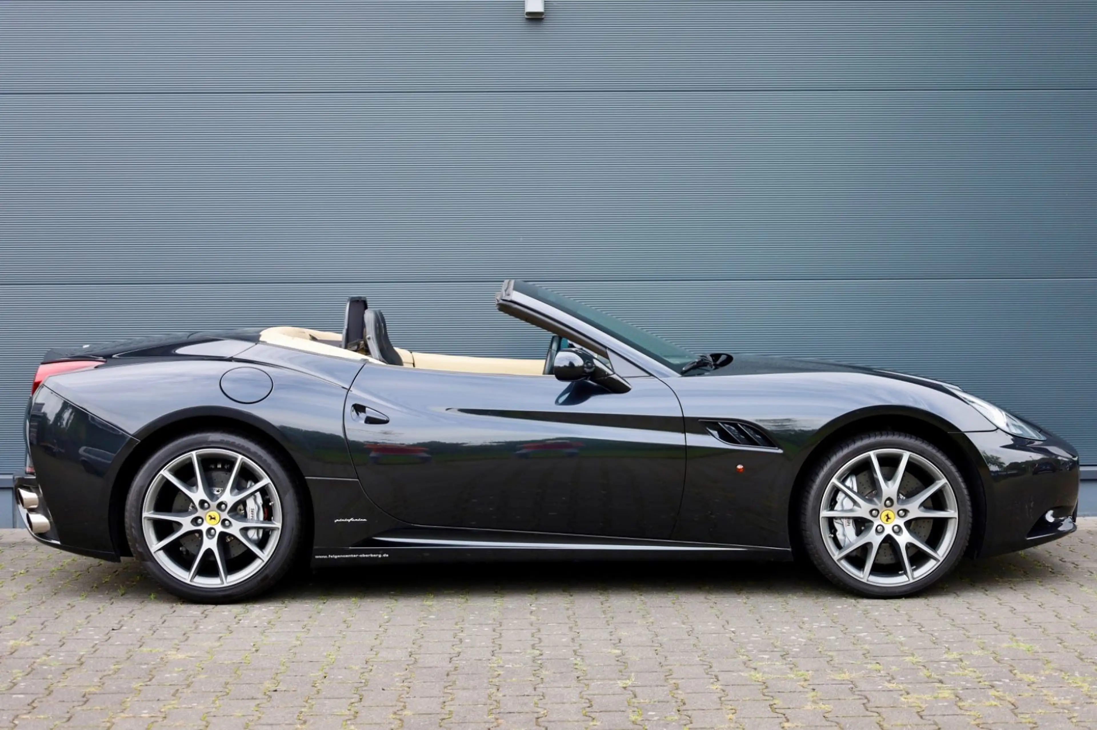 Ferrari California 4.3 V8 2-Sitzer *UNIKAT* — photo 4
