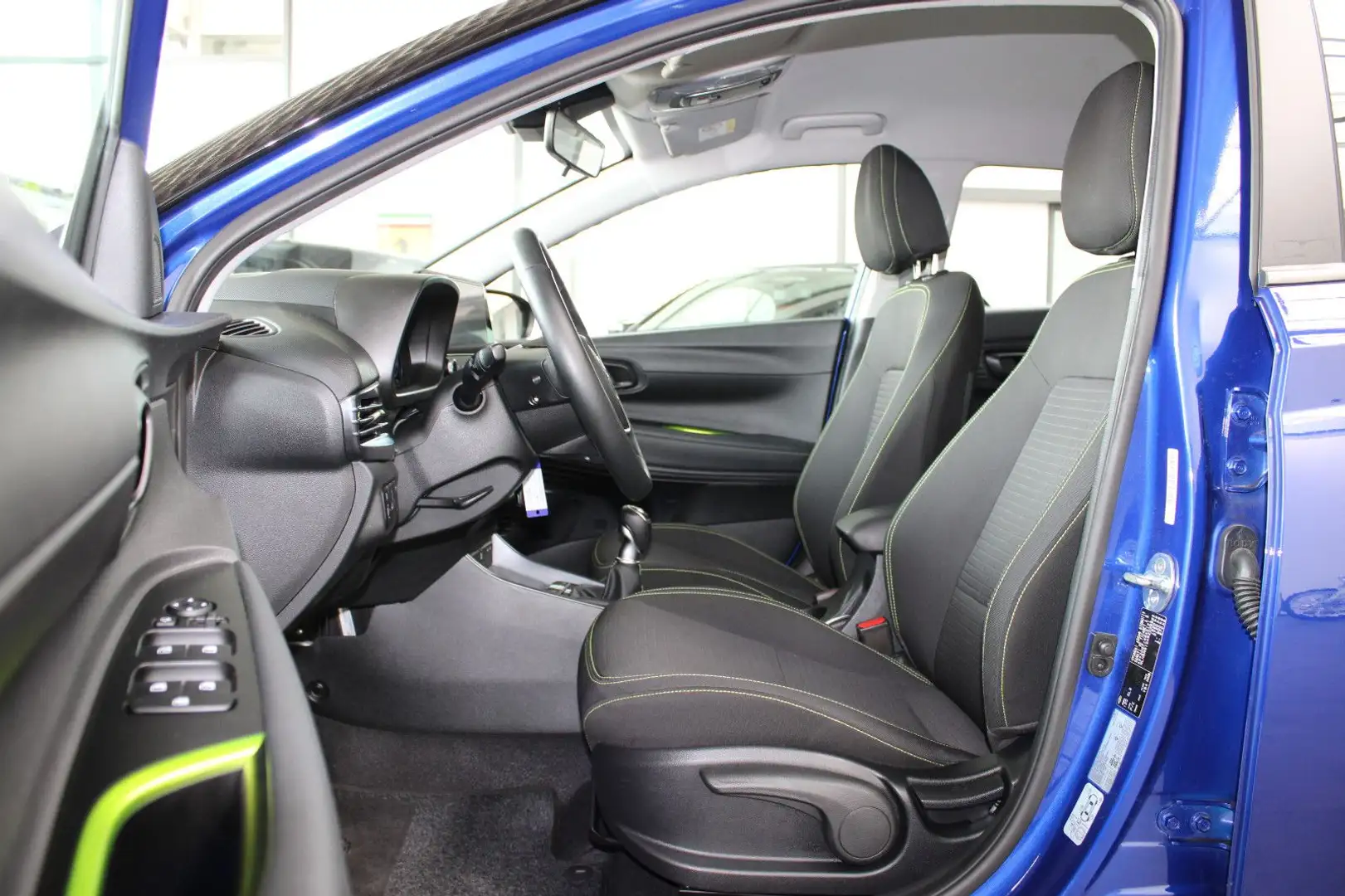 Hyundai i20 INTRO EDITION! MILD HYBRID *SONDERFARBE* Schwarz - 2
