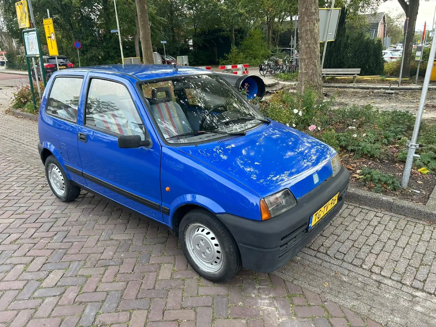 Fiat Cinquecento 1.1 Hobby (APK:4/10/2024) Niebieski - 1