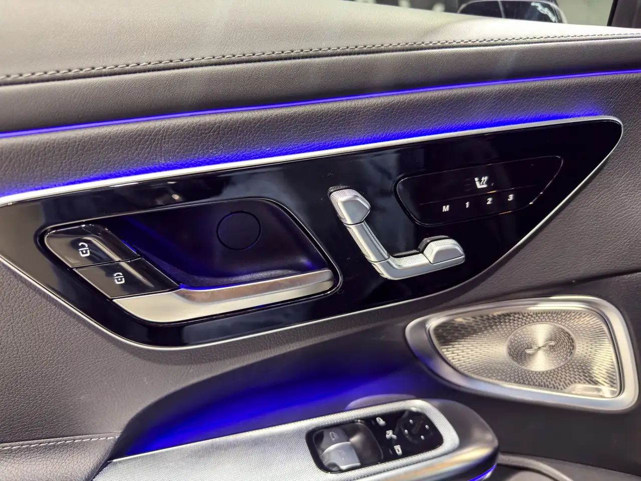 Mercedes-Benz CLE снимка Mercedes-Benz CLE